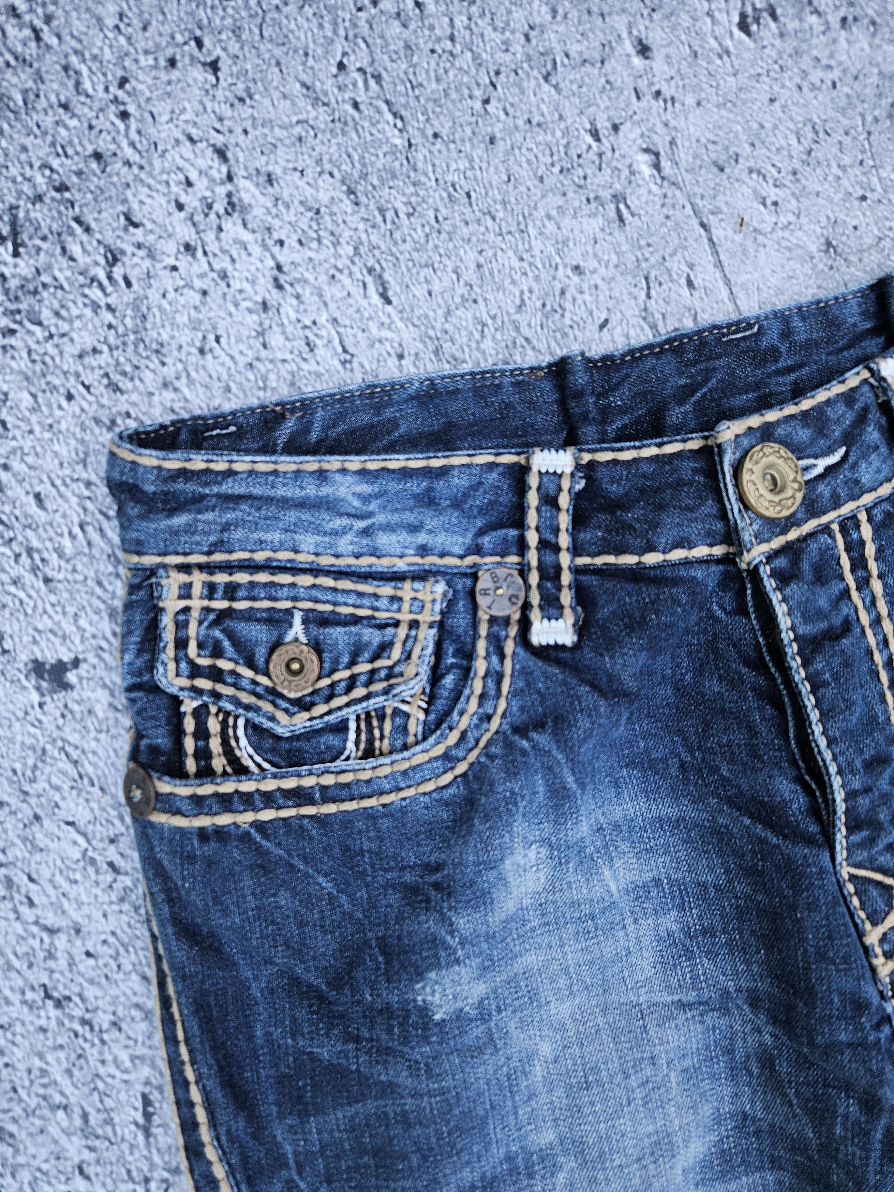 True Religion True religion back flap contrast stitch washed denim Size US 34 / EU 50 - 4 Thumbnail