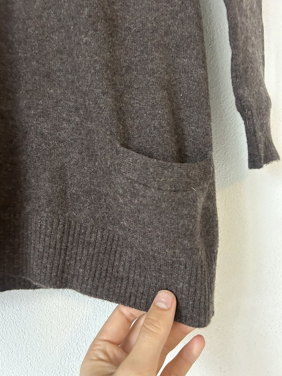 Marni Brown 100% Cashmere Sweater with Front Pockets - Size 44 Size M / US 6-8 / IT 42-44 - 4 Thumbnail