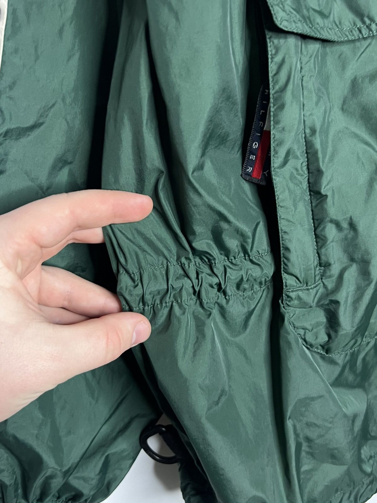 Tommy Hilfiger Vintage Tommy Hilfiger Anorak 100% Nylon Jacket Big Logo Size US S / EU 44-46 / 1 - 15 Thumbnail
