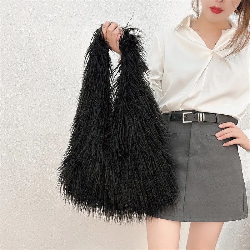 Japanese Brand Designer Soft Fluffy Faux Fur Shoulder Bag Size ONE SIZE - 1 Thumbnail