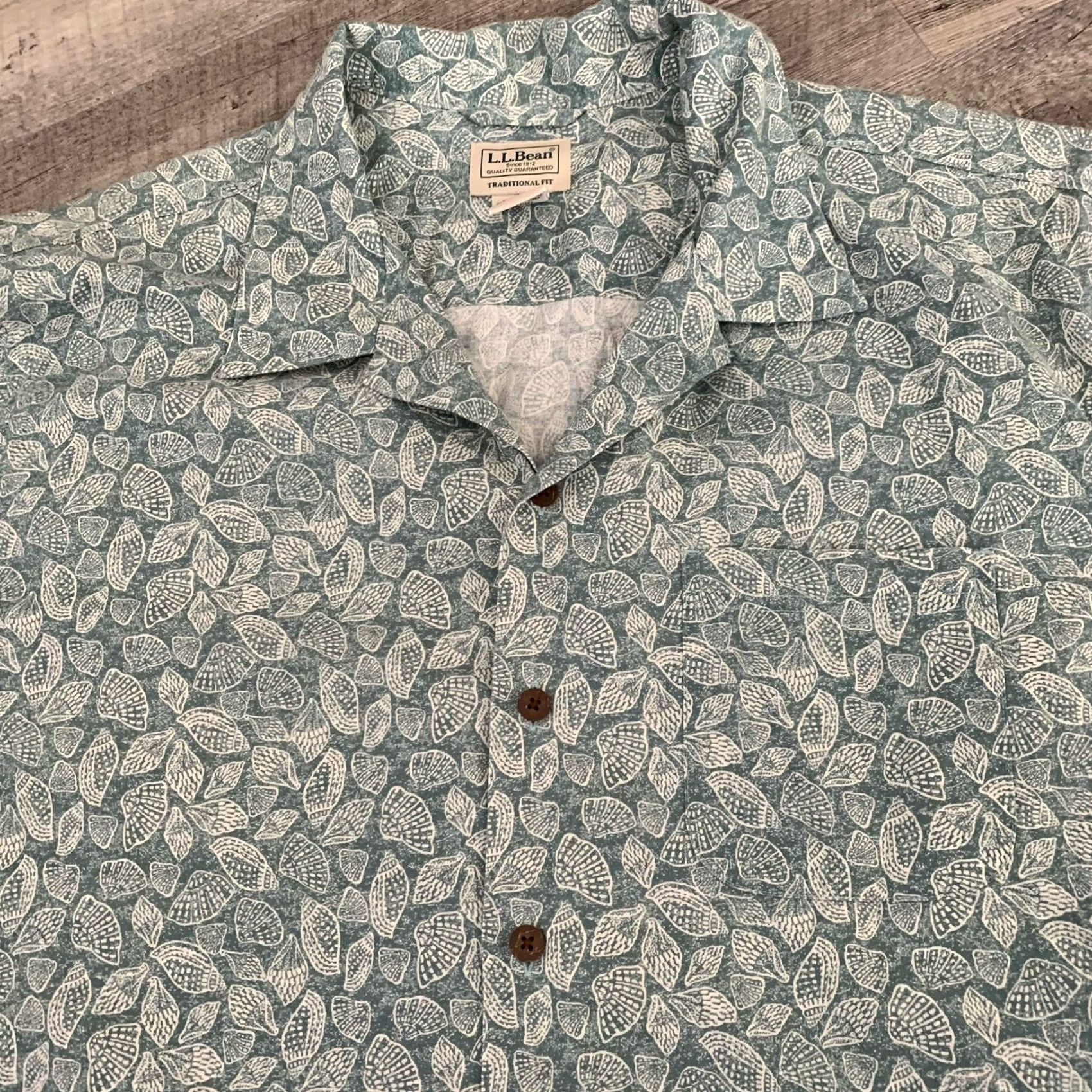 Vintage L.L. Bean Hawaiian Shirt Mens XL Sea Shell Traditional Fit Button Up Cotton Green Short Sleeve Beach Tropical 90s? Size US XL / EU 56 / 4 - 3 Thumbnail