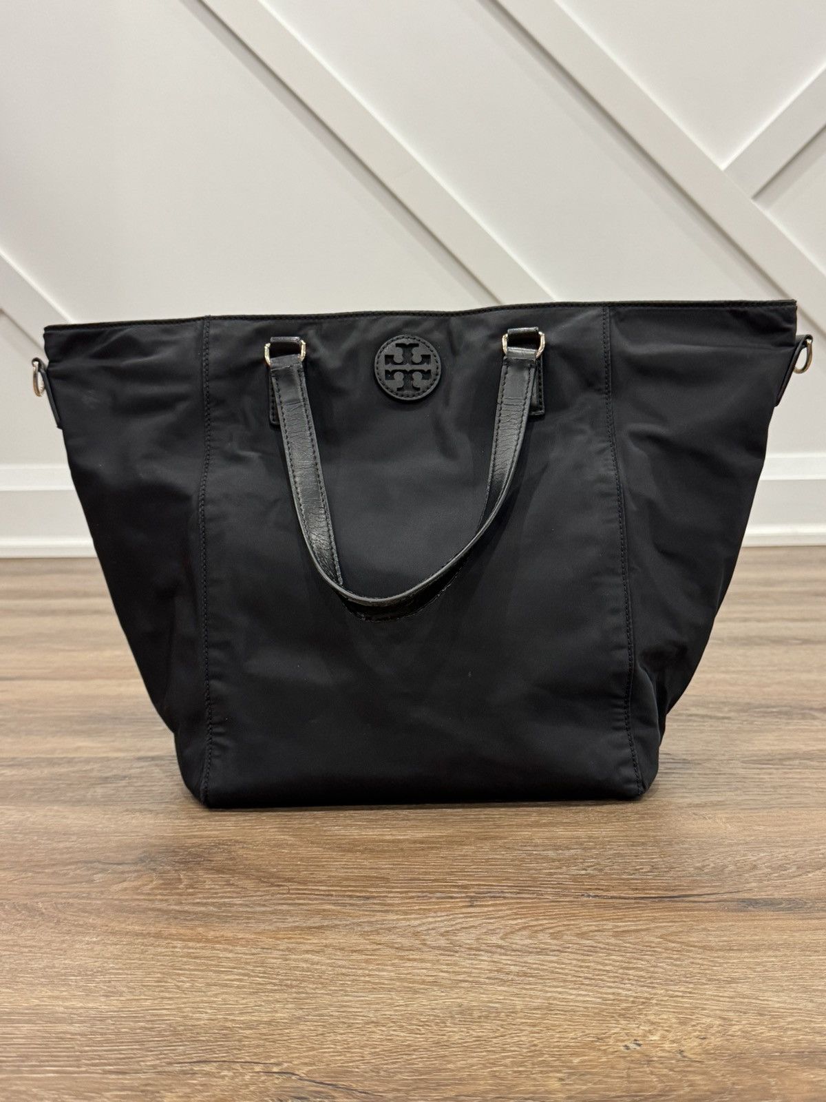 Tory Burch Tory Burch Tilda Nylon Tote Bag - Black Size ONE SIZE - 1 Thumbnail