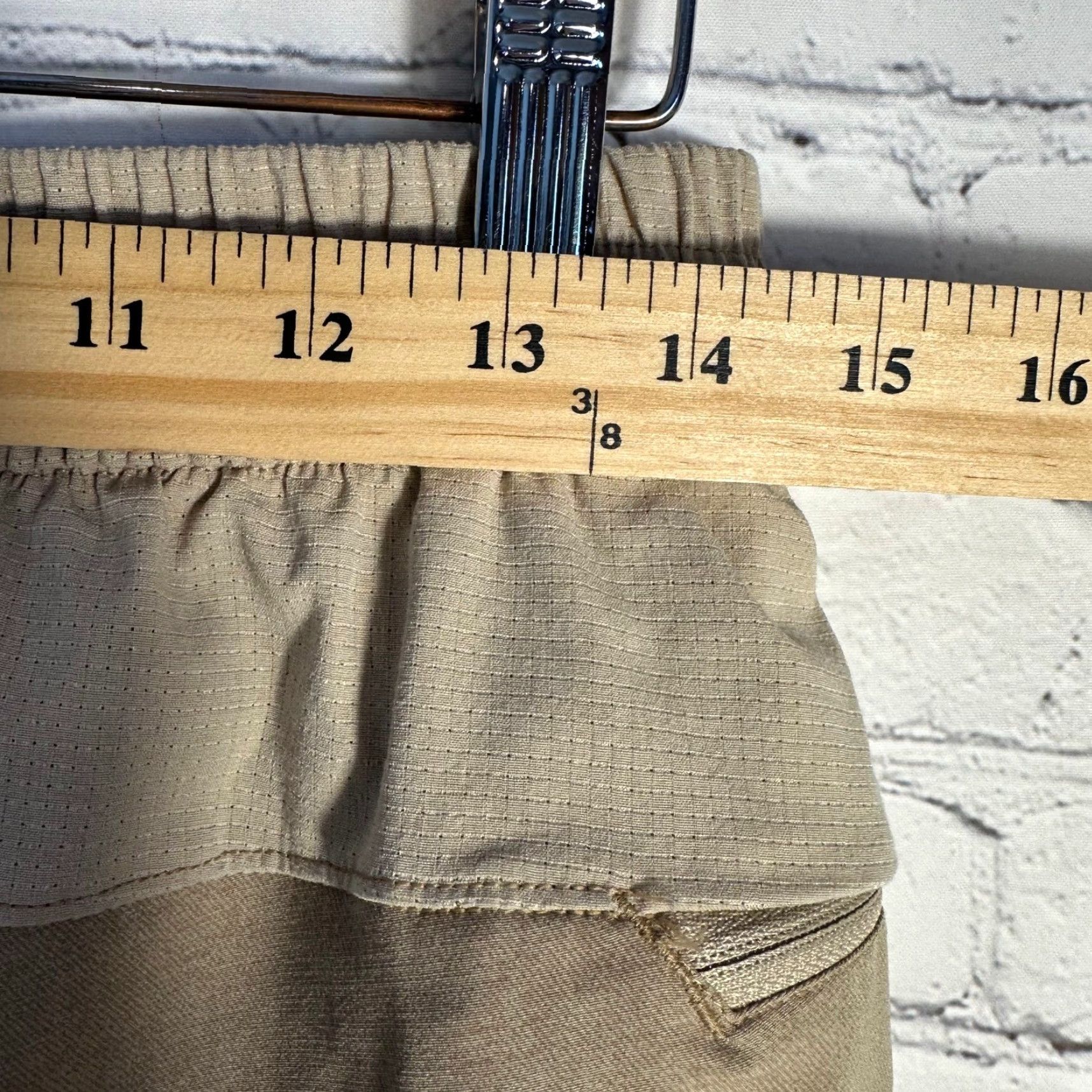 Lululemon Lululemon Mens Joggers License to Train Utility Pants Zip Pocket Adjustable Waist Snap Cuff LM5ABCS Beige Tapered Athletic Inseam 30 Size US 29 - 6 Thumbnail