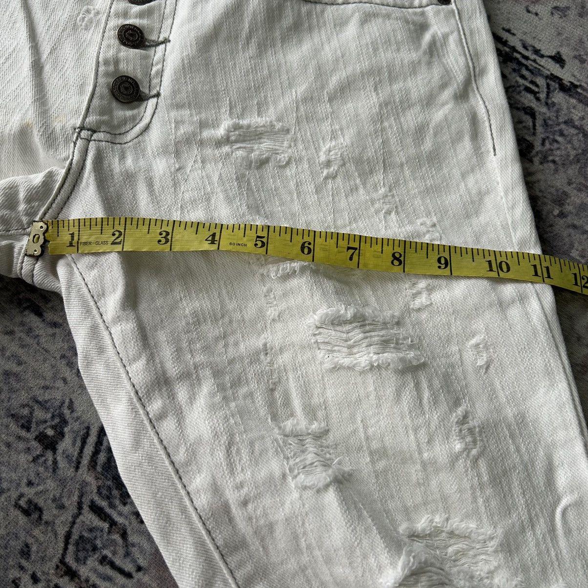 Tornado Mart Tornado Mart Super Flared Distressed Jeans Size US 31 - 19 Thumbnail