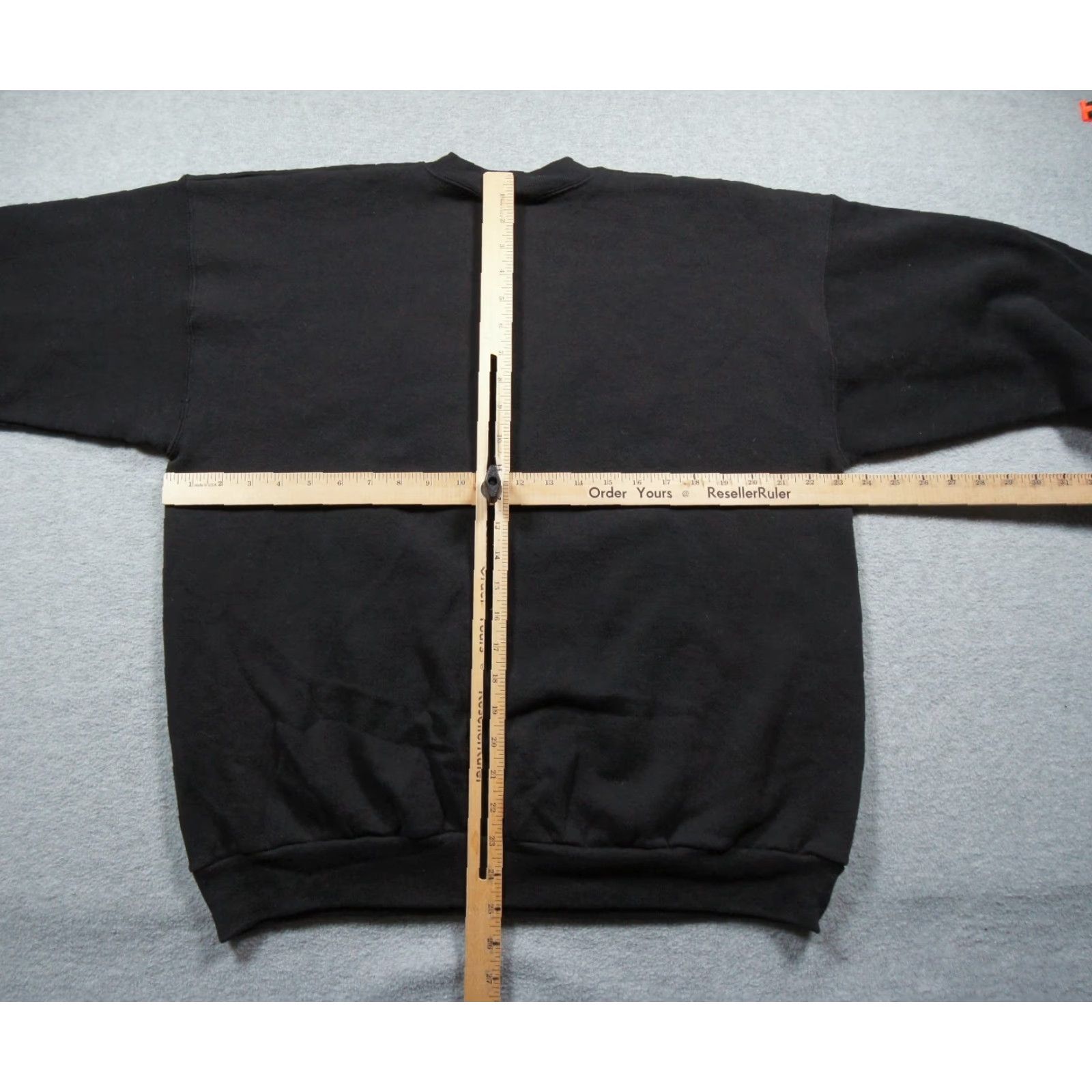 Hanes VINTAGE Hanes Chinese Zodiac Sweatshirt Mens XL Black OX Adult Pullover Crew Neck Regular Fleece Cotton/Polyester Logo Animals 90s? Size US XL / EU 56 / 4 - 6 Thumbnail