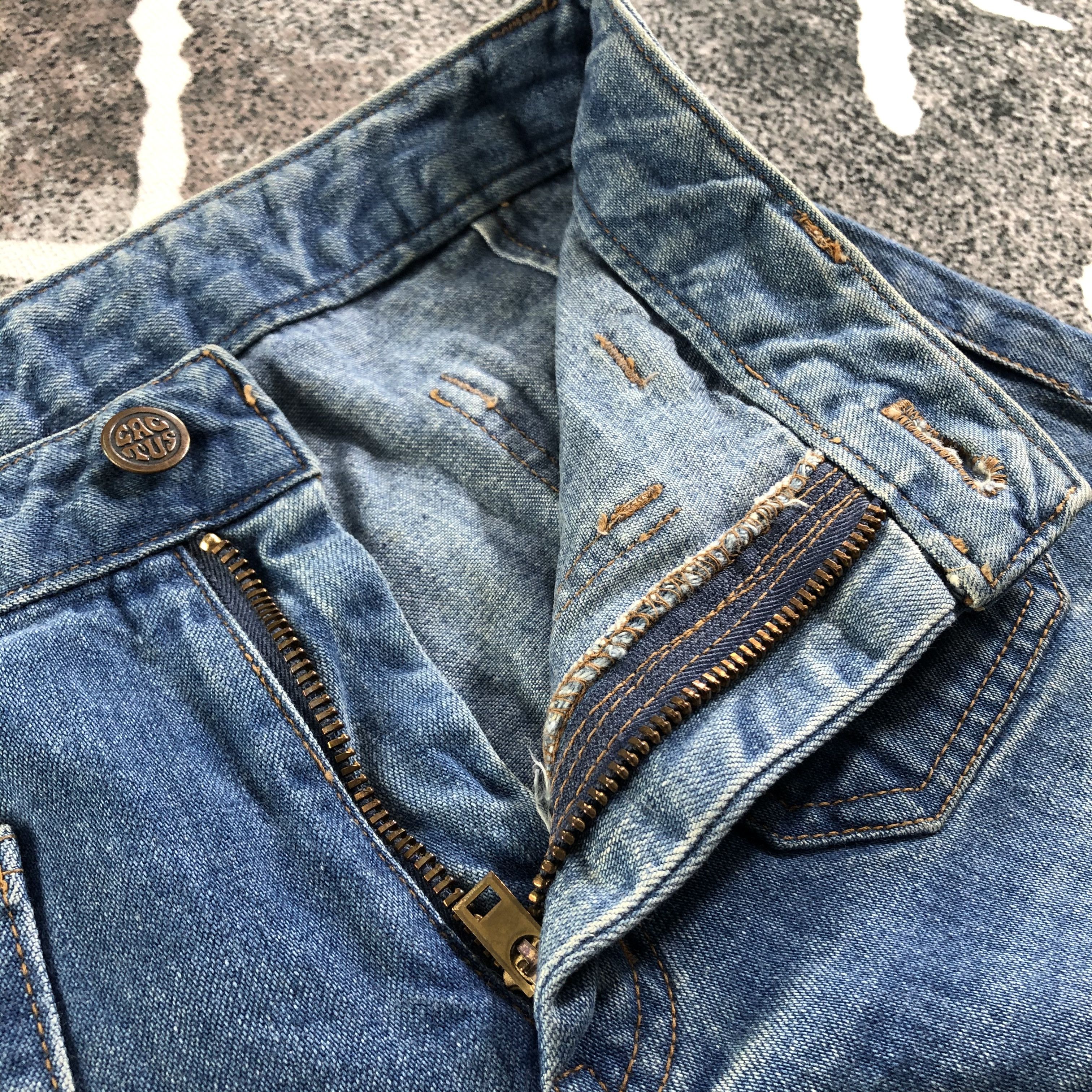 Japanese Brand Vintage Flare Cactus Jeans Dirty Wash Denim KJ2422 Size US 27 - 7 Thumbnail