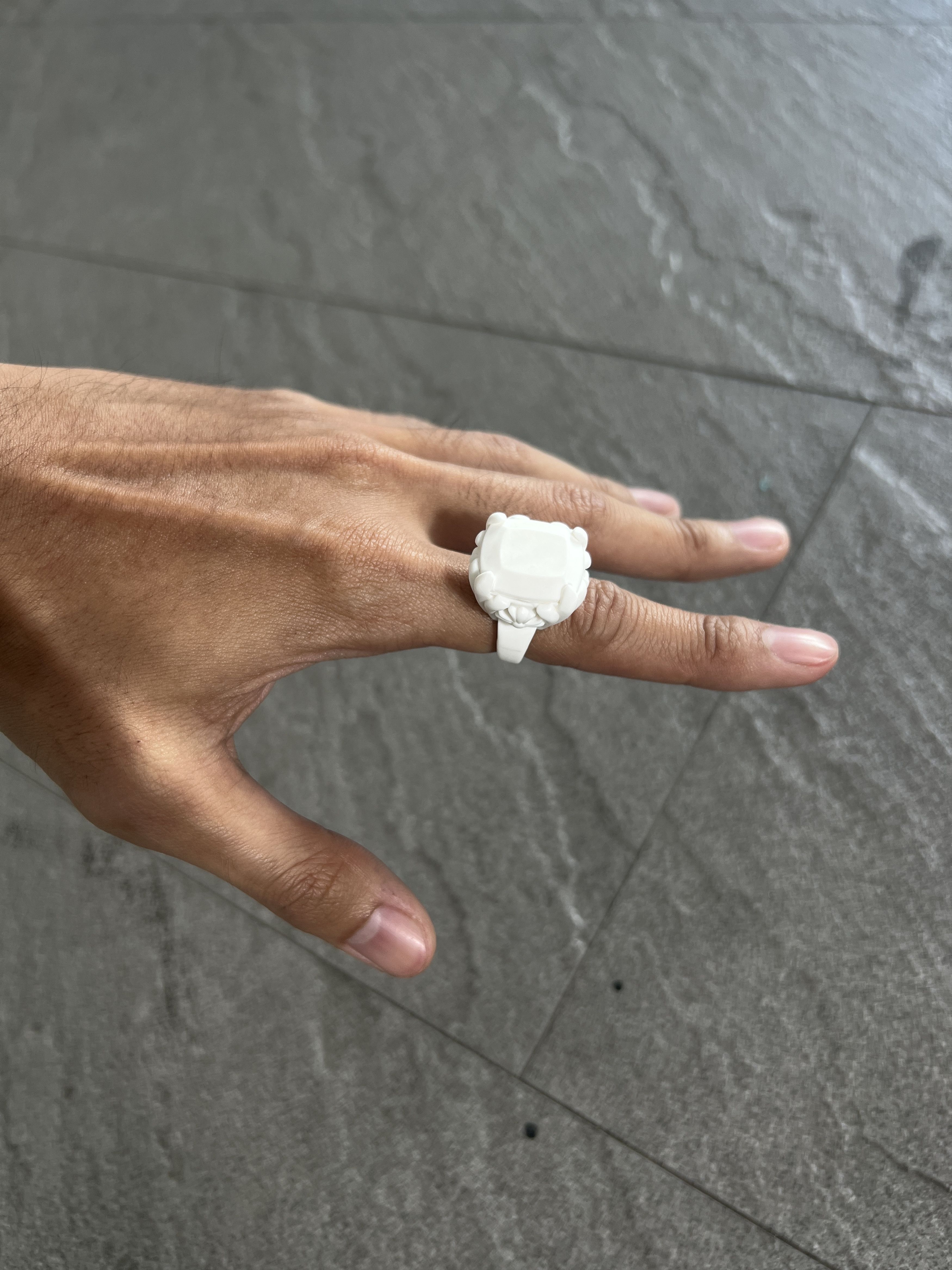 Chrome Hearts Chrome Hearts White Floral Signet Ring 2022 Size ONE SIZE - 1 Thumbnail
