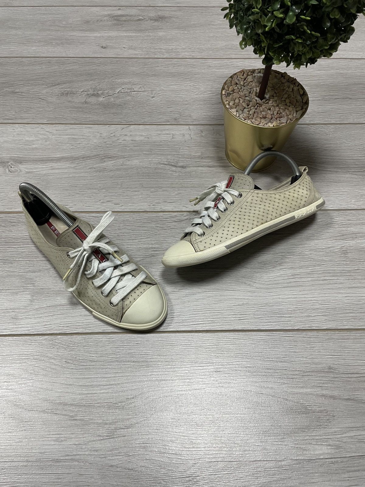 Prada Prada red tab vintage leather sneakers Size US 8 / IT 38 - 2 Thumbnail