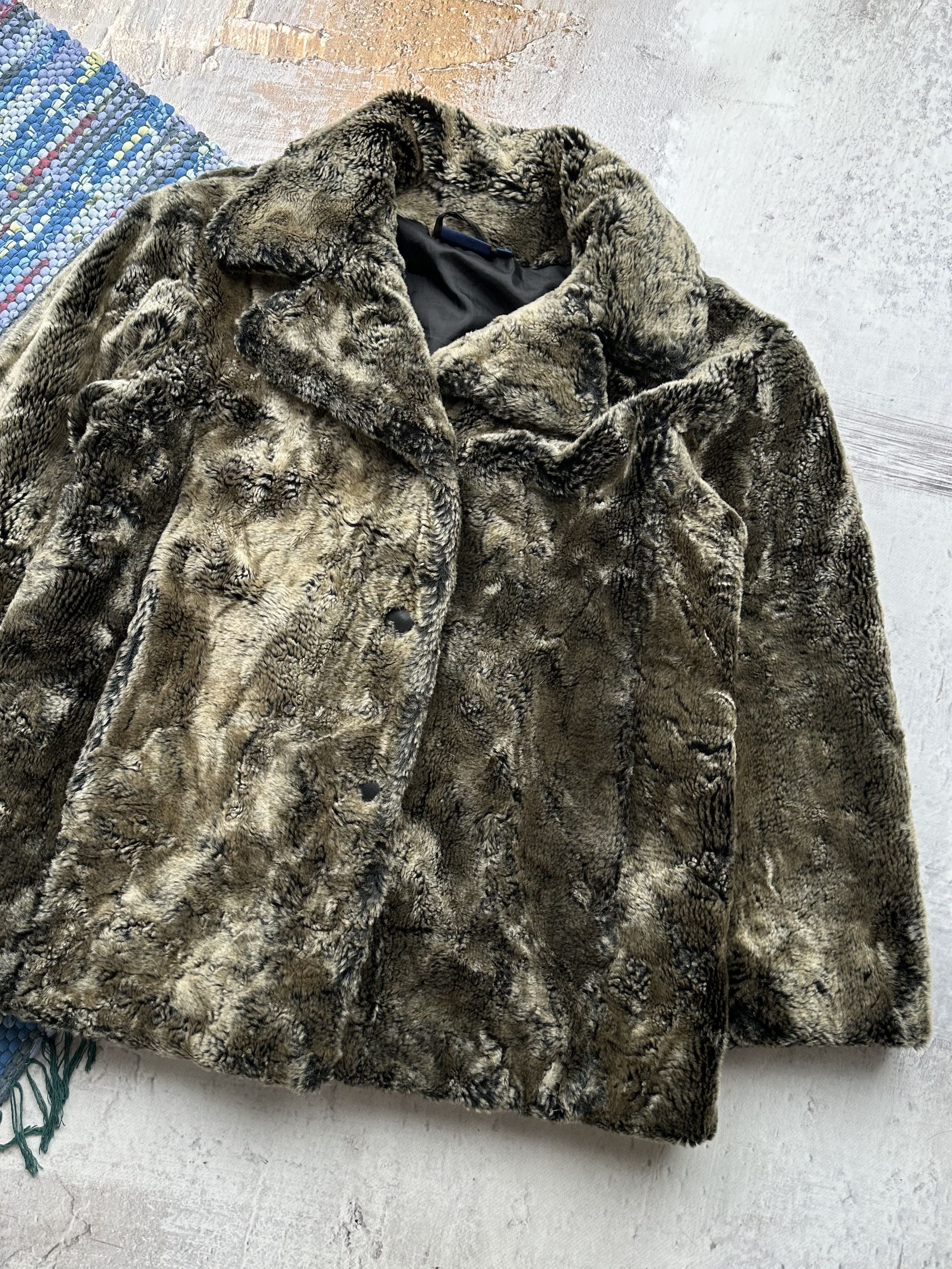 Vintage Vintage Faux Fur Coat A135D15(403) Size M / US 6-8 / IT 42-44 - 3 Thumbnail