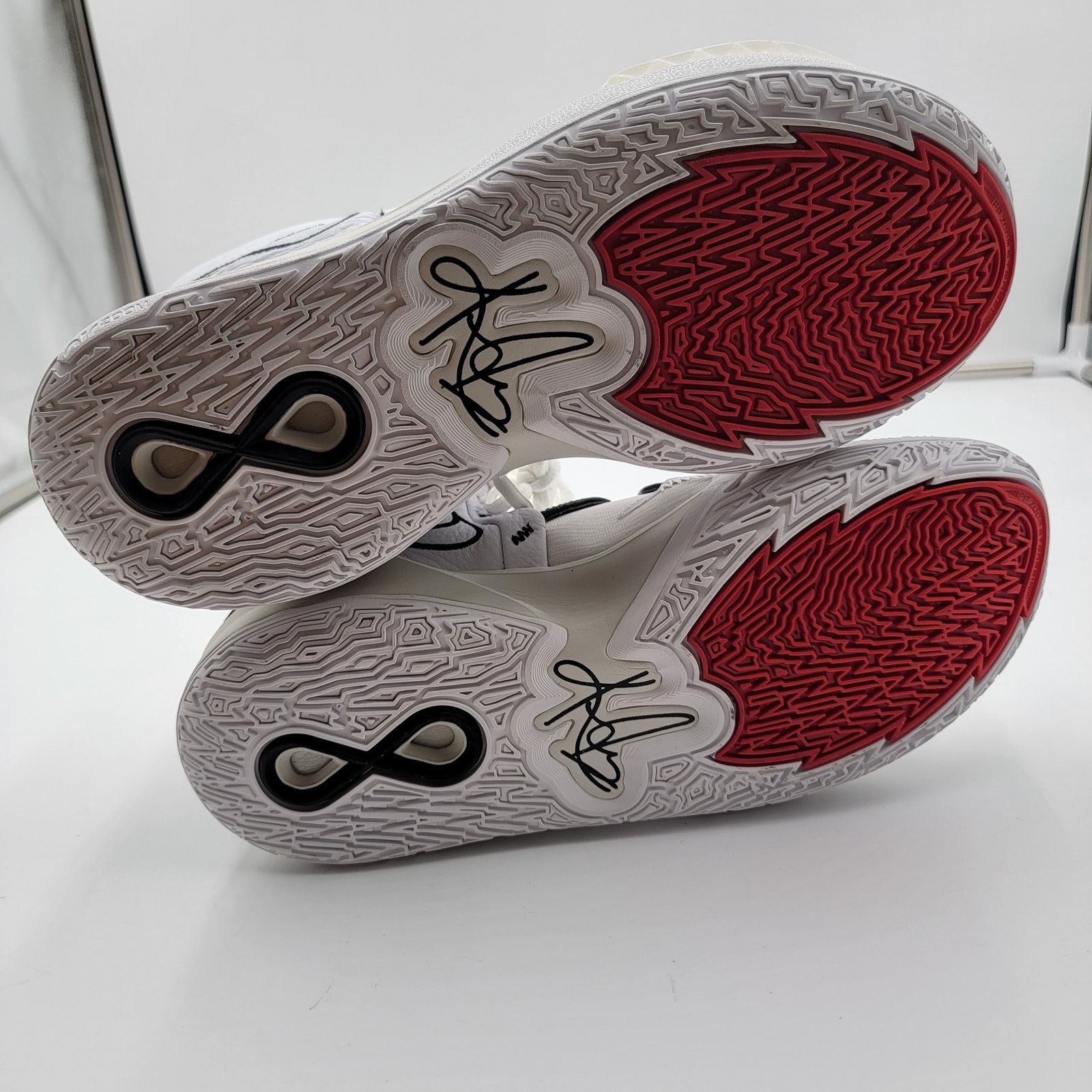 Nike Nike Kyrie Infinity 'Man Machine' Sz 10 CZ0204-101 (115) Size US 10 / EU 43 - 5 Thumbnail