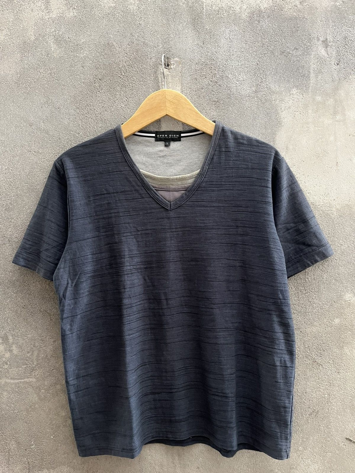 If Six Was Nine × Issey Miyake × Japanese Brand Open Pitch V-Neck Textured Tee - Charcoal Grey Size US L / EU 52-54 / 3 - 1 Thumbnail