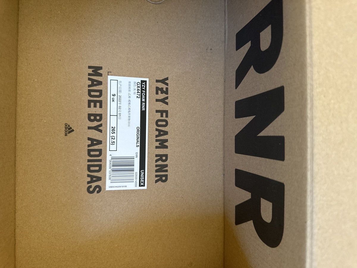 Adidas Stone Sage YEEZY Foam Runner Size US 9 / EU 42 - 4 Thumbnail