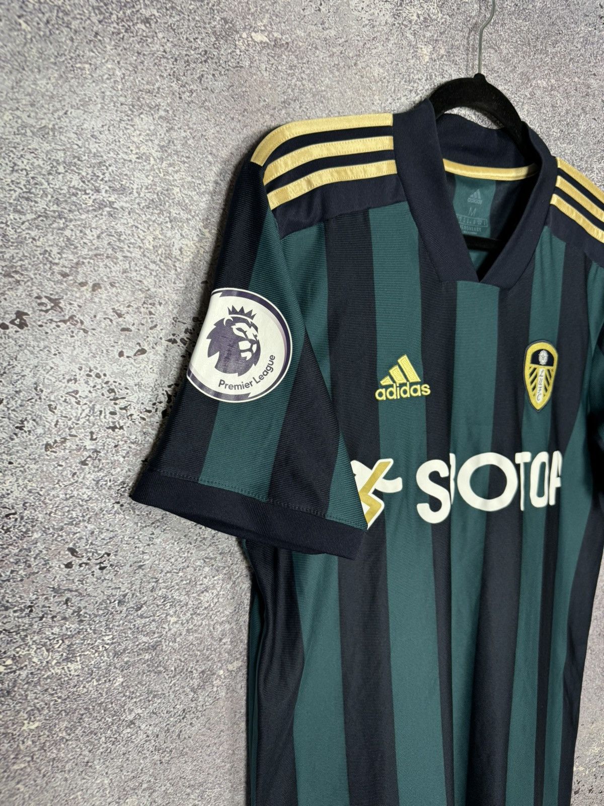 Adidas × Vintage Vintage Leeds United 2020/21 Away Adidas Soccer Jersey Size US M / EU 48-50 / 2 - 4 Thumbnail