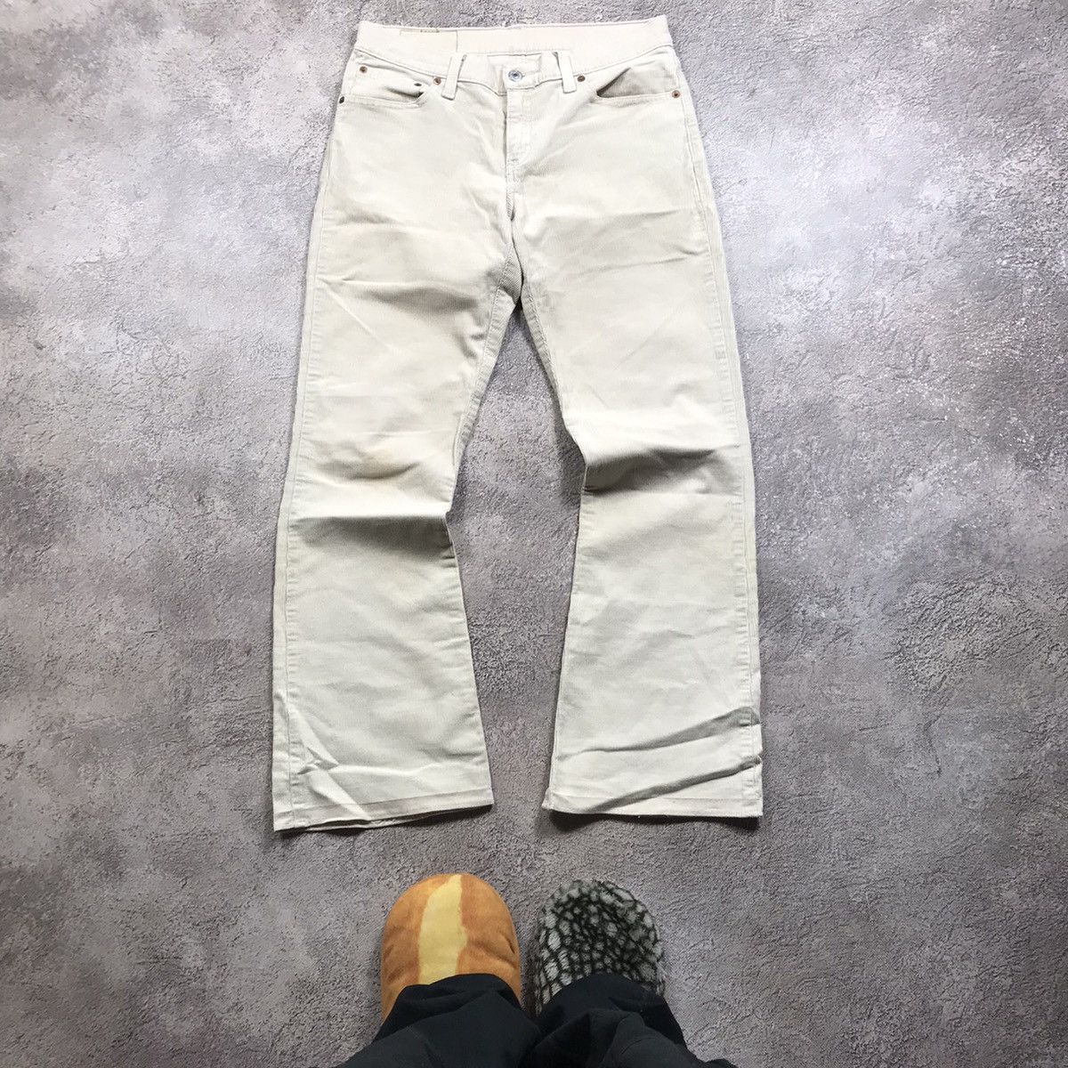Vintage Vintage 90s Levis Baggy Chino Pants Relaxed Fit Cream Y2K 29 Size US 29 - 4 Thumbnail