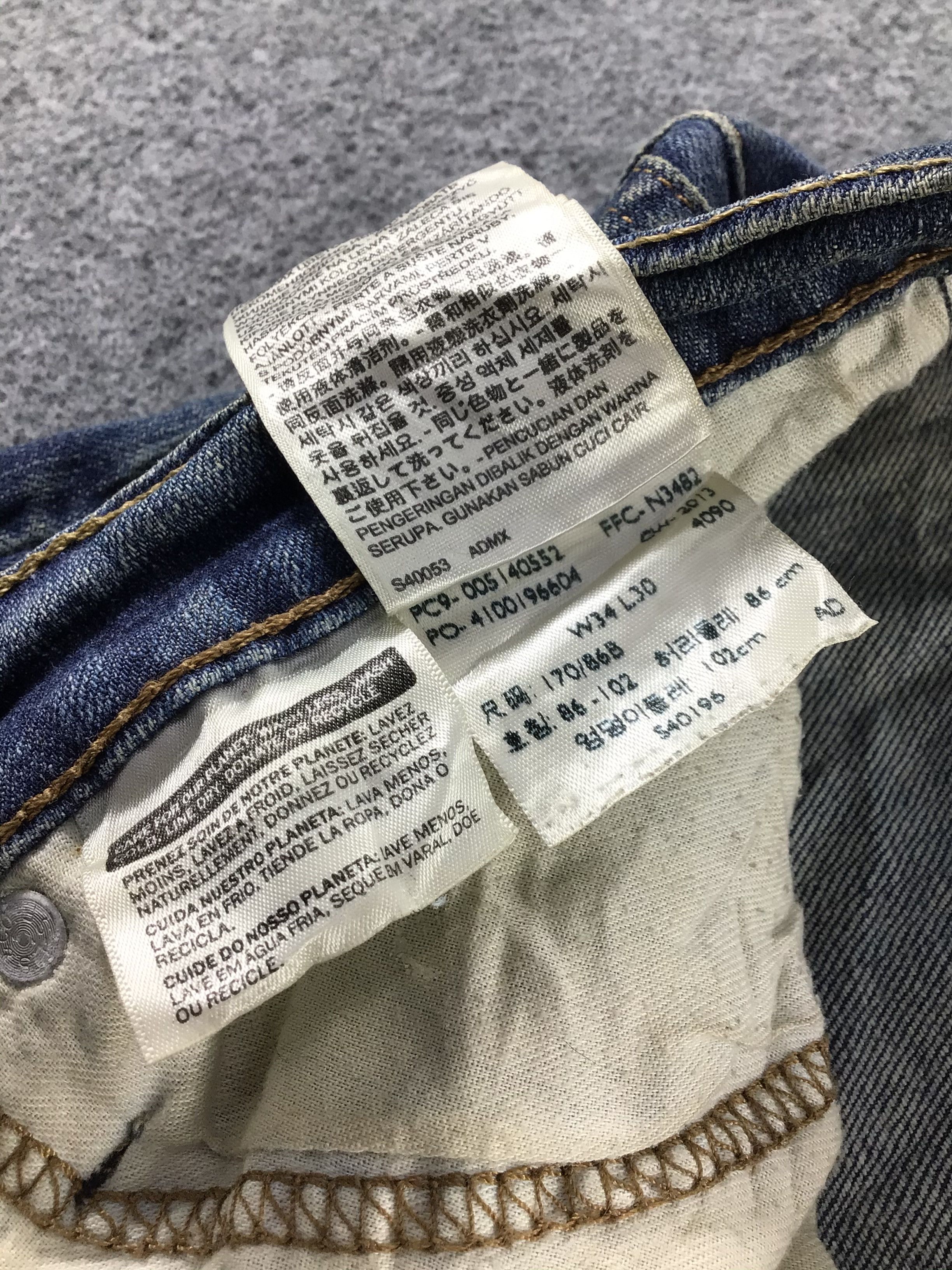 Levi's Vintage Levis 514 Jeans-J789 Size US 35 - 12 Thumbnail