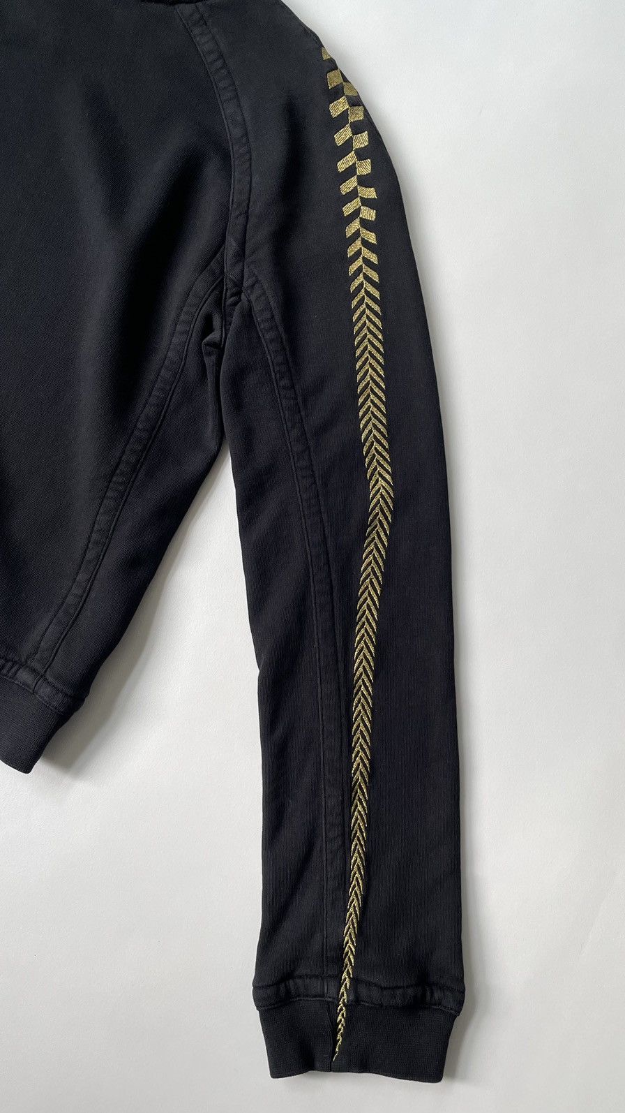 Haider Ackermann Chevron Sleeve Cropped Sweatshirt Size M / US 6-8 / IT 42-44 - 7 Thumbnail