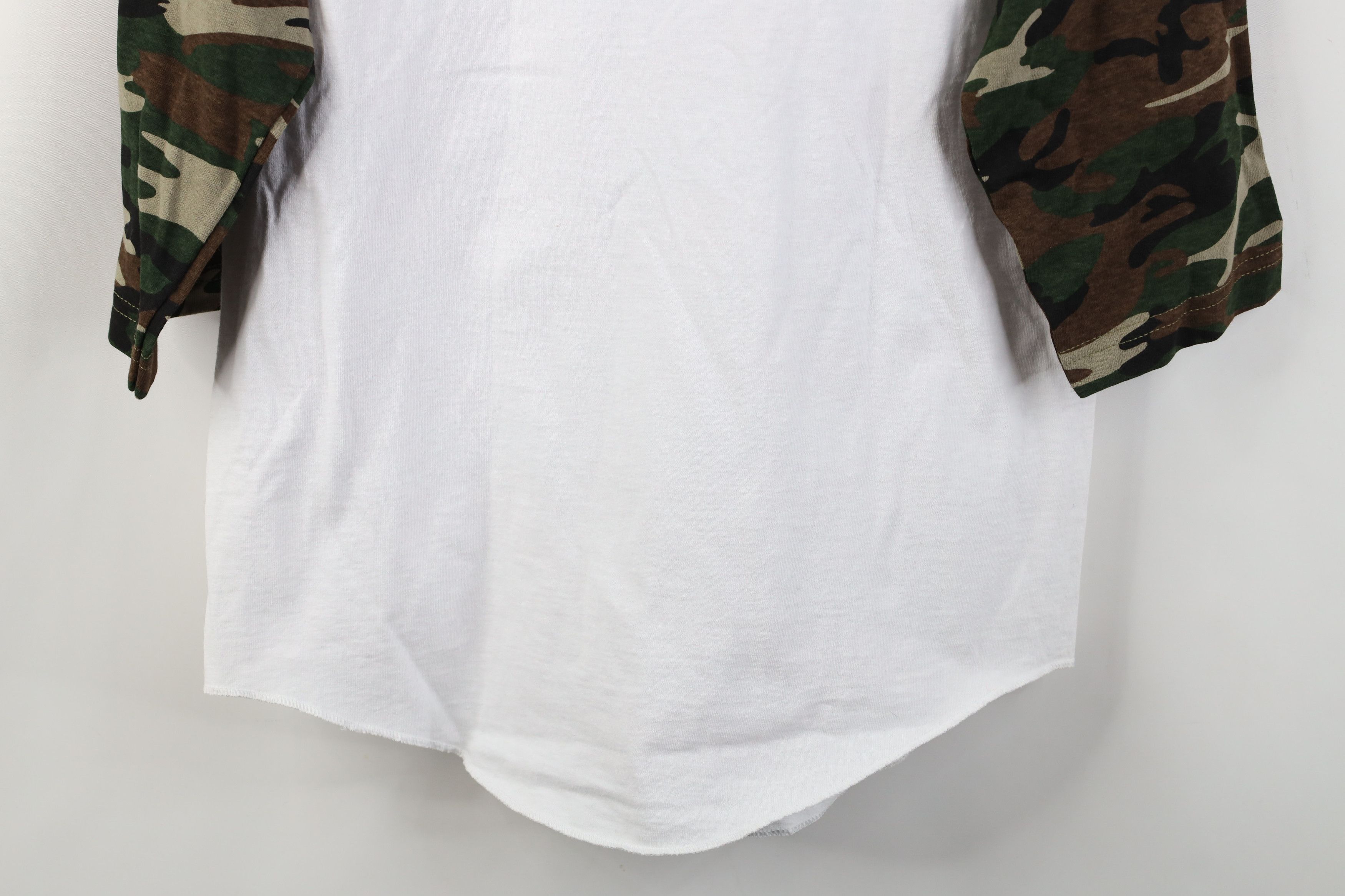 Vintage Vintage Jeep Motor Co Camouflage Baseball Raglan T-Shirt Size US M / EU 48-50 / 2 - 11 Thumbnail