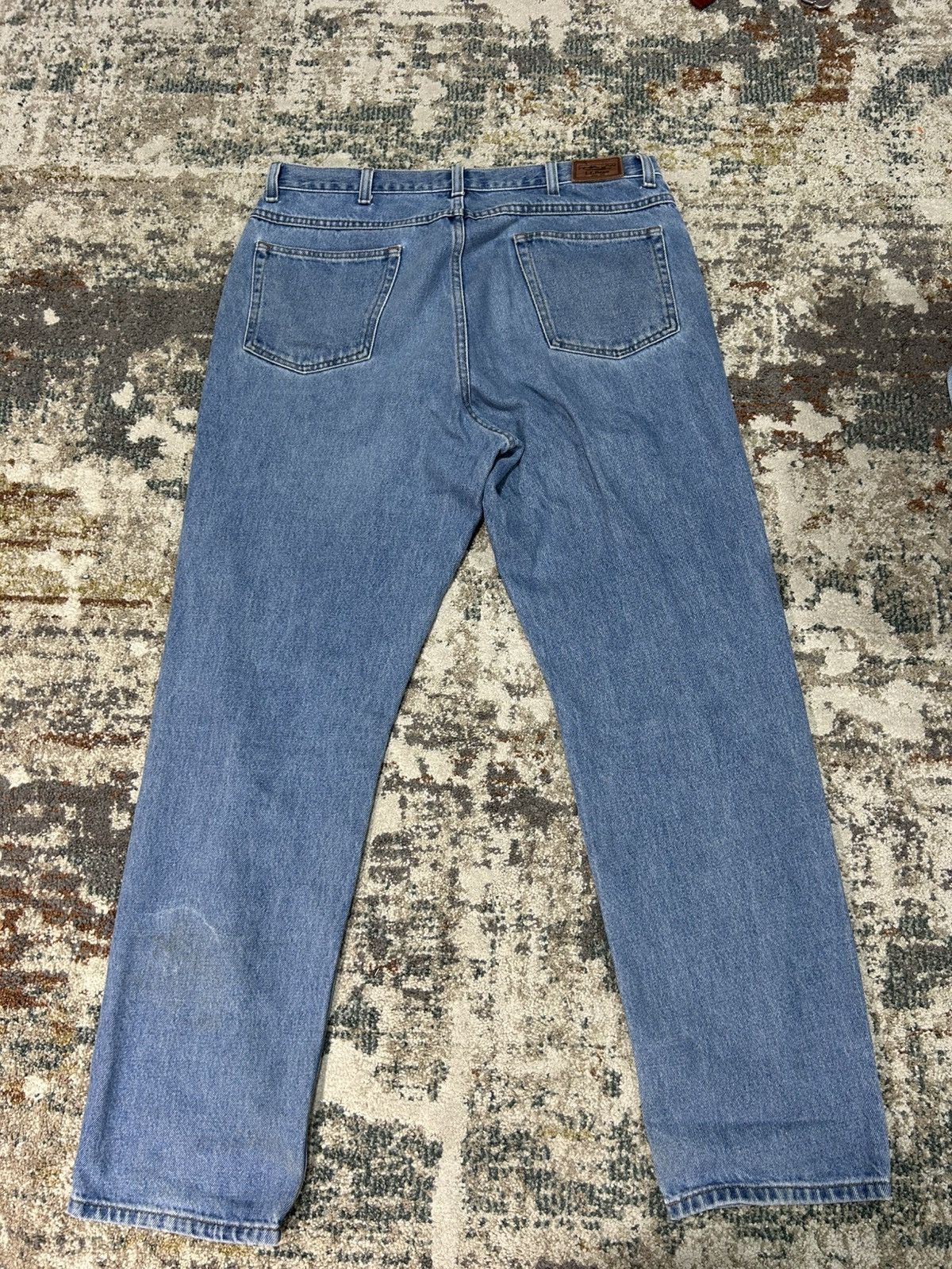 L.L. Bean L.L. Bean Classic Fit Stone Washed Light Blue Denim Jeans Size US 36 / EU 52 - 2 Thumbnail