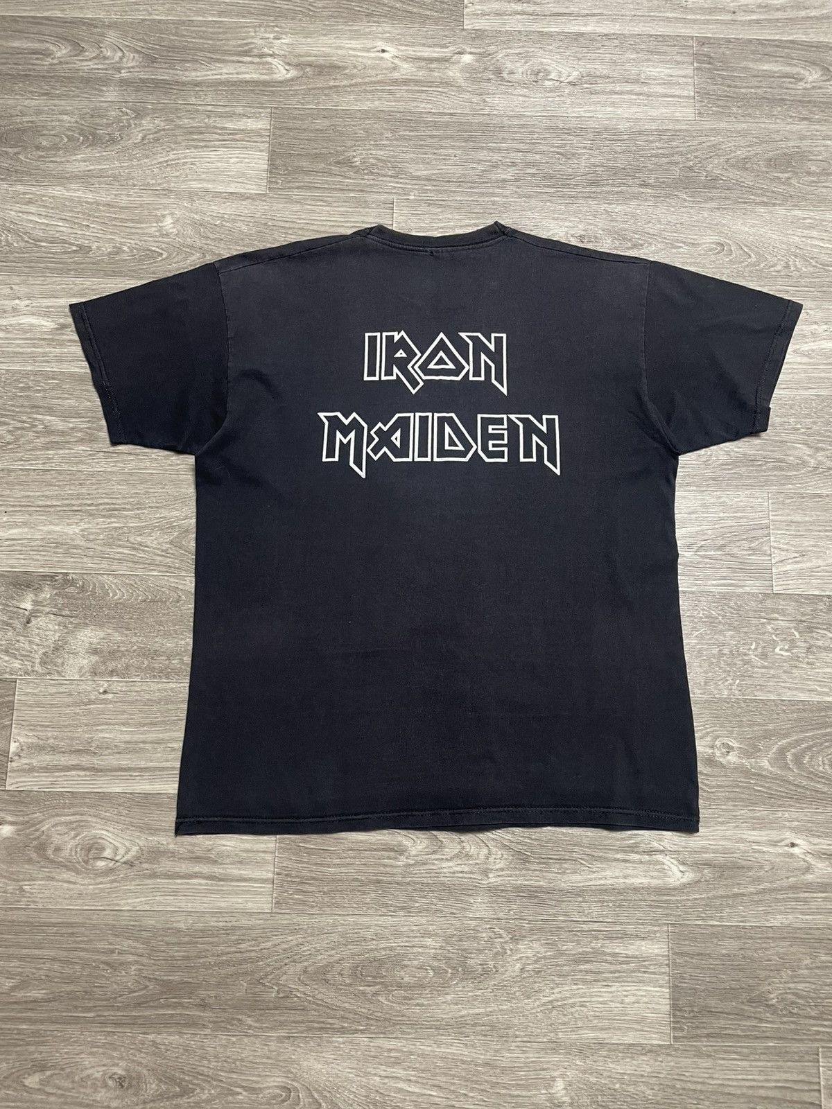 Iron Maiden Vintage Iron Maiden The Final Frontier Rock Band T-Shirt Size US L / EU 52-54 / 3 - 15 Thumbnail