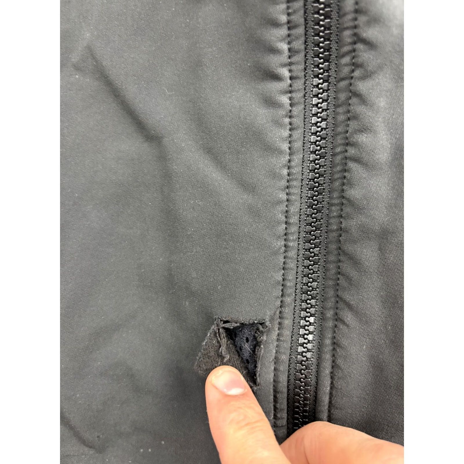 Patagonia Patagonia Softshell Jacket Mens Medium Black Bitterroot Logo Fleece Lined Size US M / EU 48-50 / 2 - 6 Thumbnail