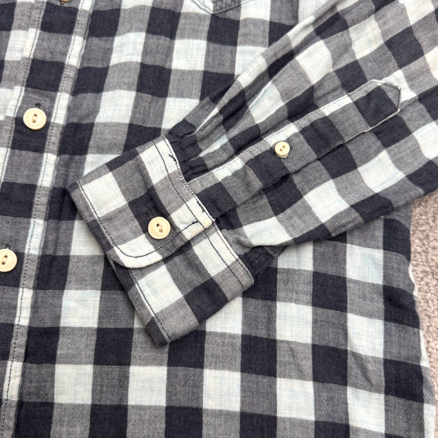 Grayers Grayers Shirt Mens Small Blue Buffalo Plaid Long Sleeve Button-Down Flannel Casual Everyday Classic Preppy Size US S / EU 44-46 / 1 - 7 Thumbnail