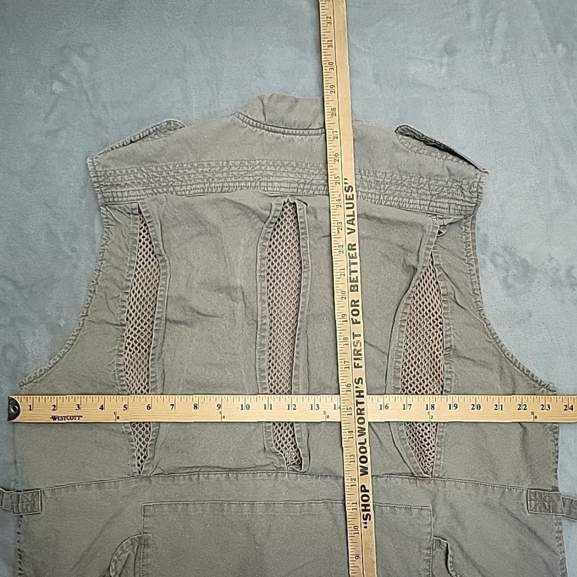 Vintage VINTAGE Cabela's Safari Vest Mens L Khaki Beige Multi Pocket Utility Outdoors Photo Vest Size US L / EU 52-54 / 3 - 6 Thumbnail