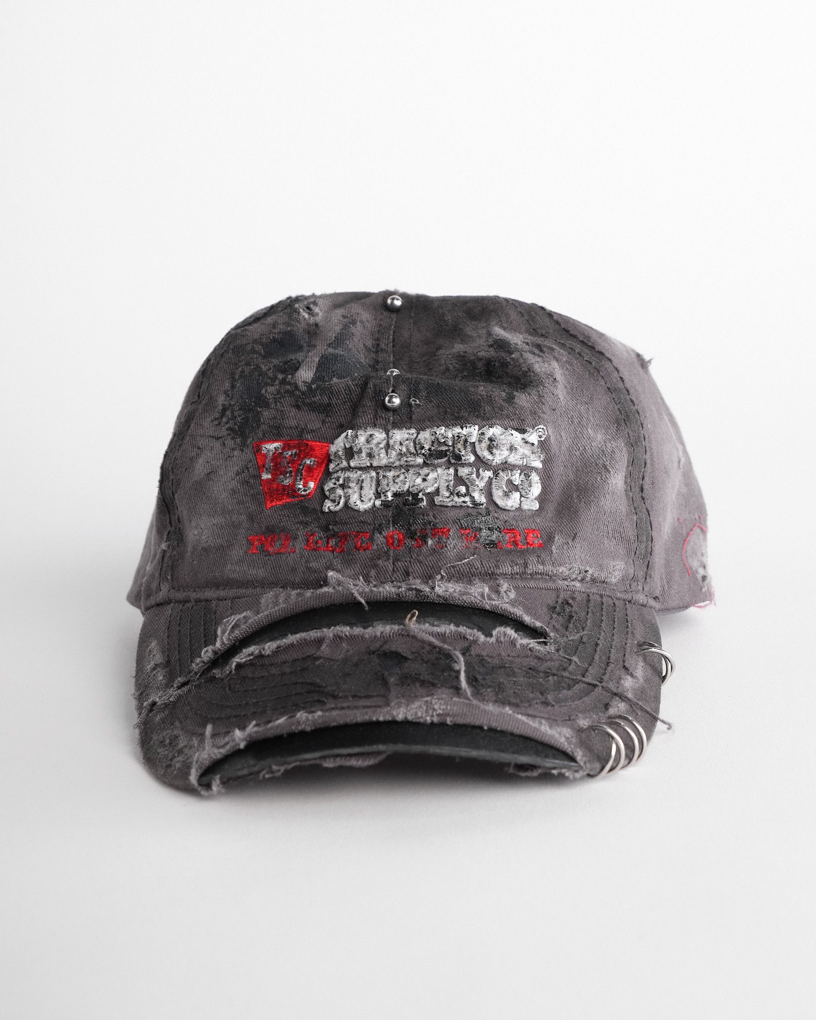 Vintage ASTROBOI* 'Tractor Supply' Grey Distressed & Pierced Hat Size ONE SIZE - 2 Thumbnail