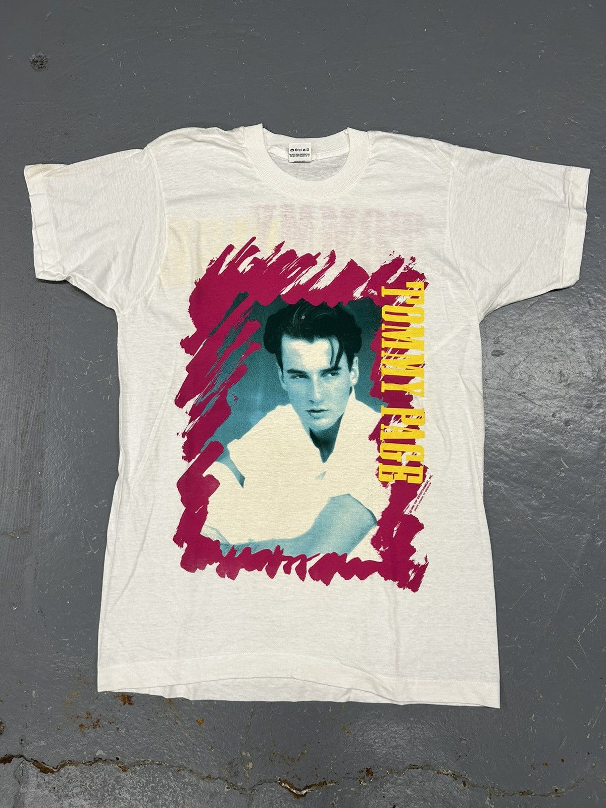 Band Tees Crazy Vintage 1990 Tommy Page White Graphic Band Tee Shirt Size US M / EU 48-50 / 2 - 1 Thumbnail