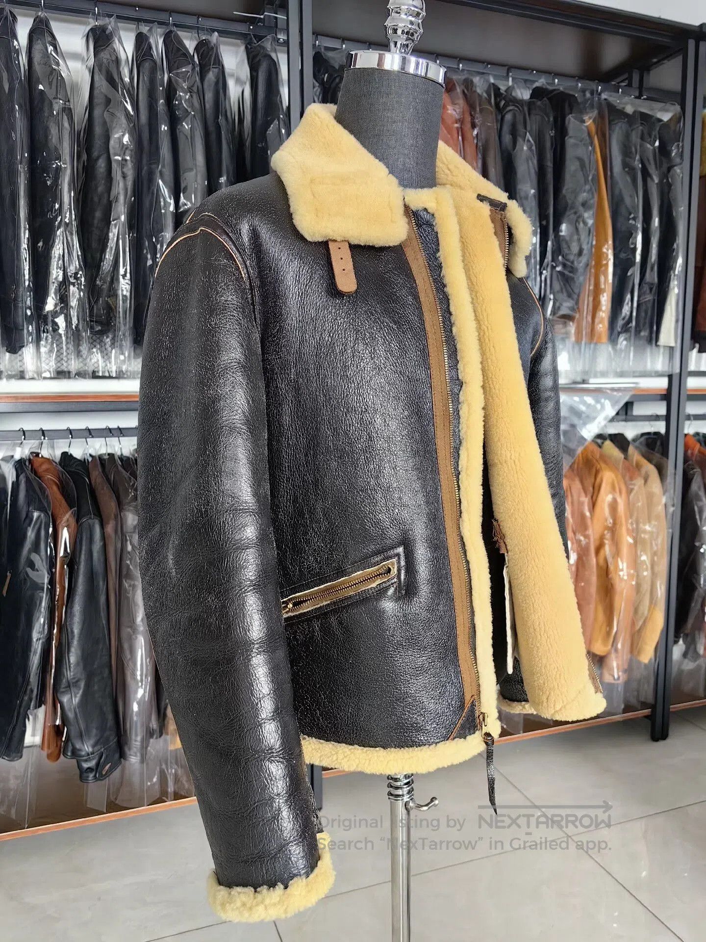 The Real McCoy's classic the real mccoy's d-1 pilot jacket. Size US M / EU 48-50 / 2 - 6 Thumbnail
