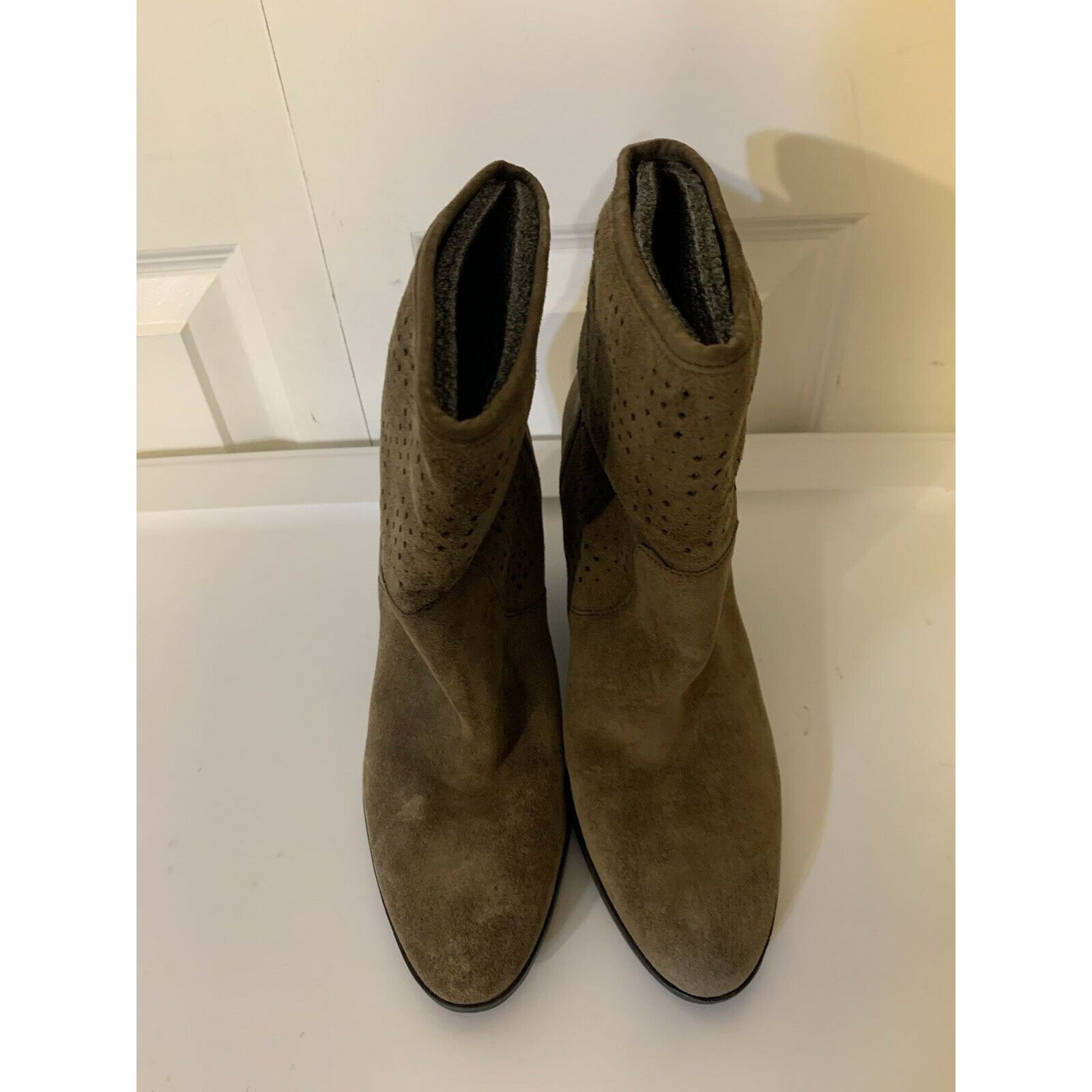 Other ENZO ANGIOLINI Gregory Brown Suede Leather Ankle Bootie Size Size US 7.5 / IT 37.5 - 3 Thumbnail