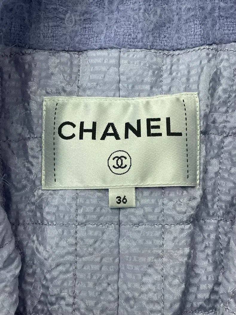 Chanel Chanel Taro purple lapel double-breasted jacket Size XS / US 0-2 / IT 36-38 - 3 Thumbnail