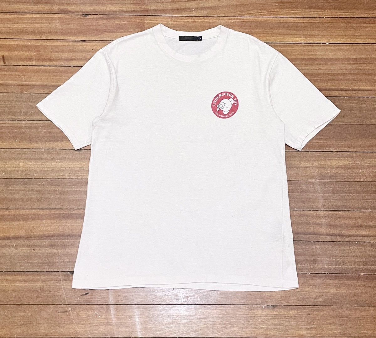 Undercover Rare Design Vintage Japanese Brand Undercover T-shirt 2000s Size US XL / EU 56 / 4 - 2 Thumbnail