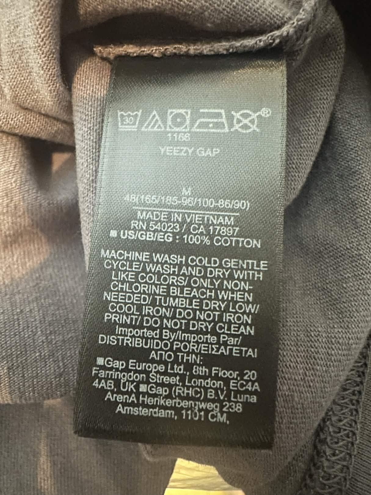 Balenciaga × Gap × Yeezy DARK GREY LONGSLEEVE Size US M / EU 48-50 / 2 - 5 Thumbnail