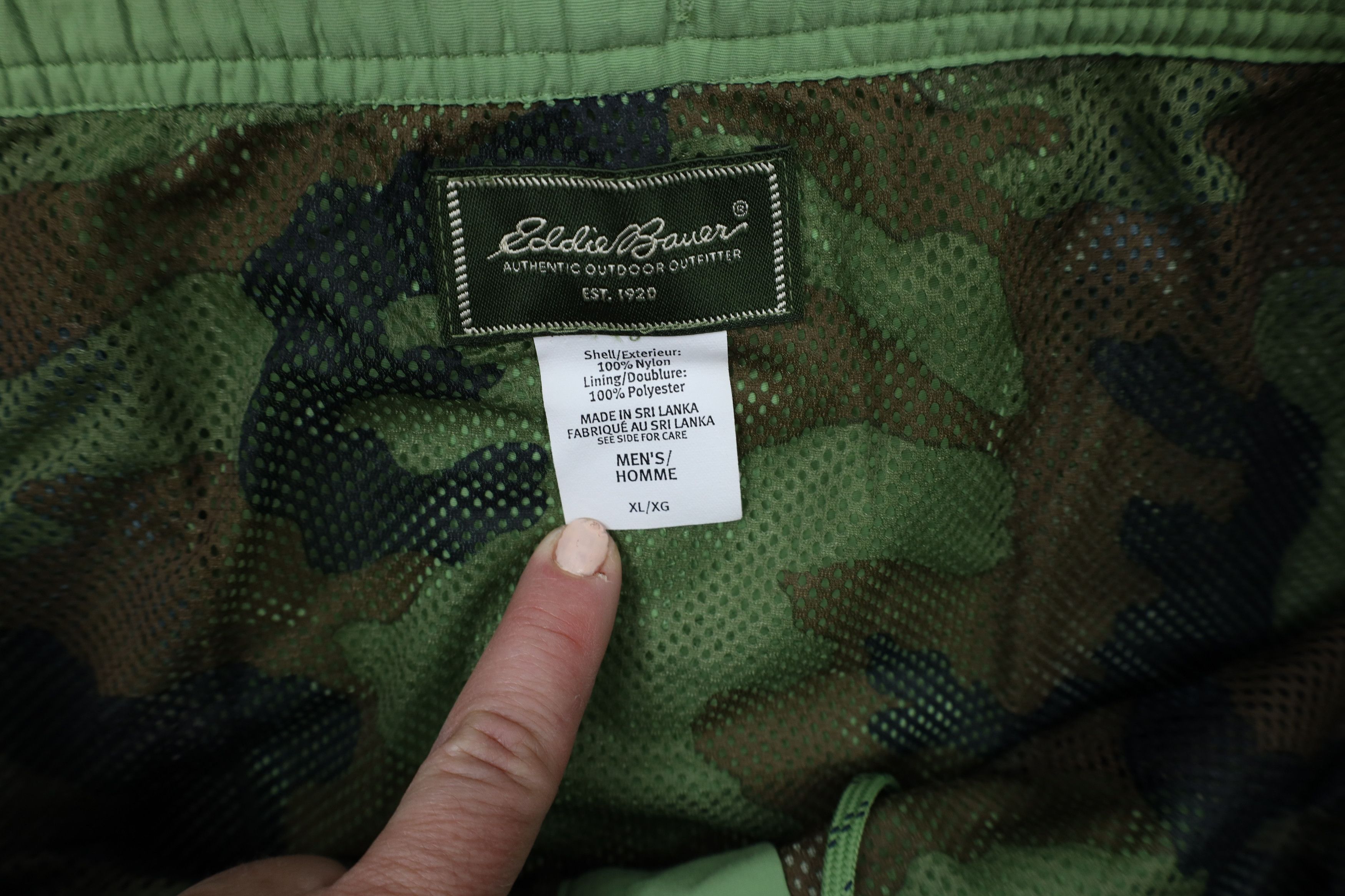 Eddie Bauer × Vintage Vintage Eddie Bauer Above Knee Cargo Shorts Light Green Size US 36 / EU 52 - 8 Thumbnail