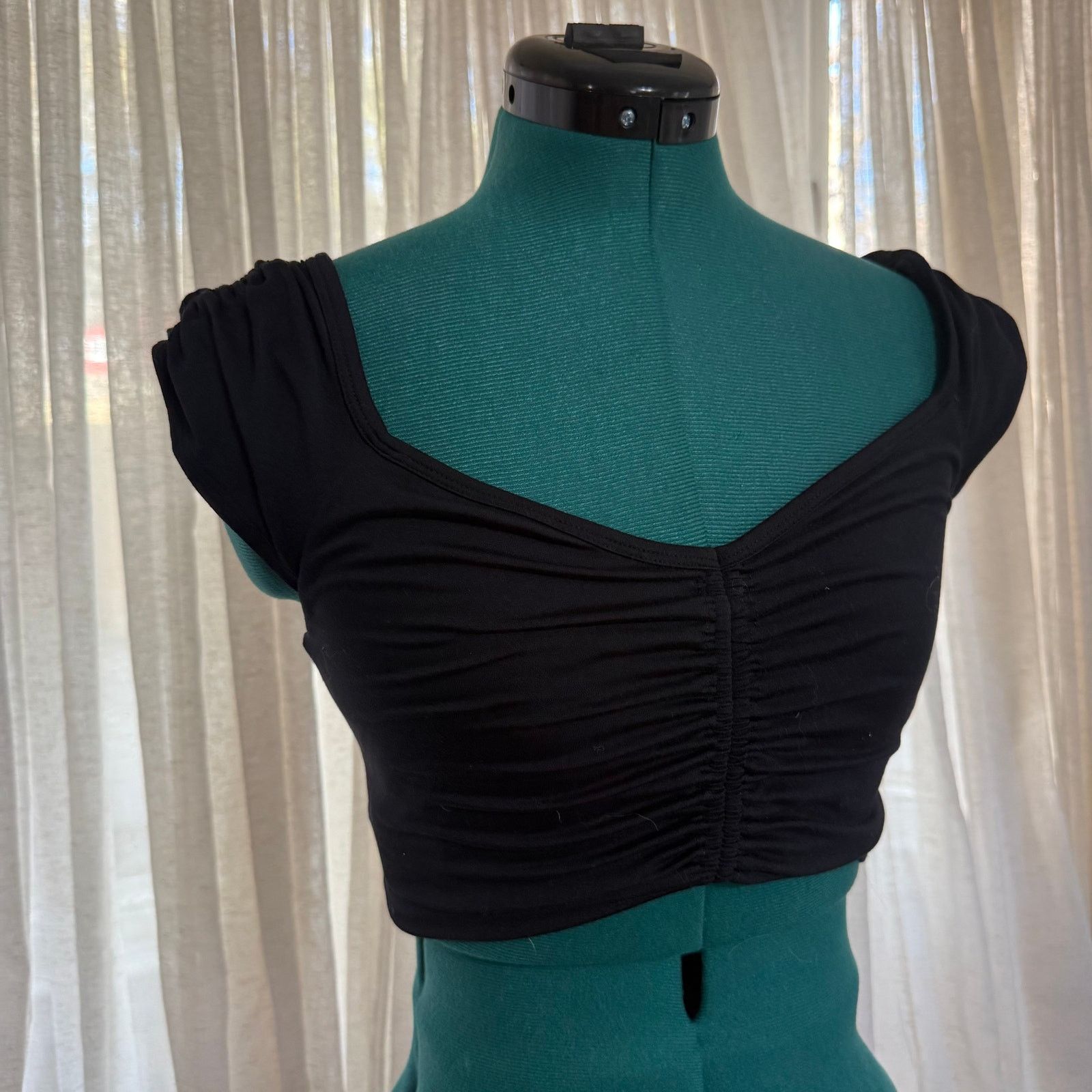 Free People Free People Black Performance Crop Top | Sz S Size S / US 4 / IT 40 - 3 Thumbnail