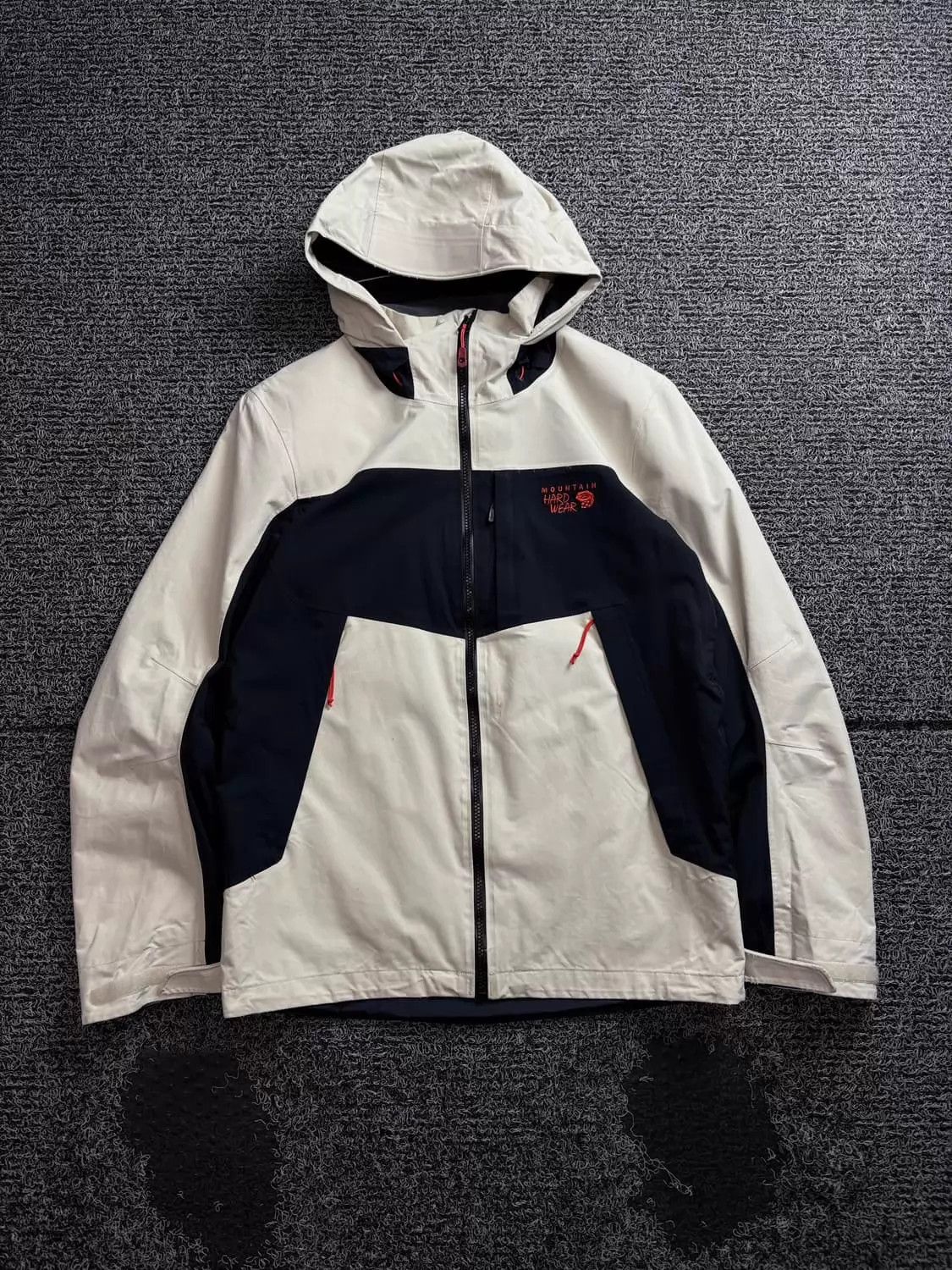 Mountain Hardwear mountain hardwear vintage tech jacket blk/wht/orange Size US S / EU 44-46 / 1 - 3 Thumbnail