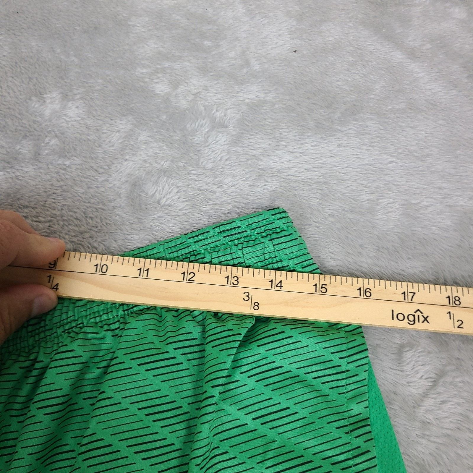 Nike Nike Basketball Shorts Green Dri-Fit Shorts Size X-Large Size US 38 / EU 54 - 7 Thumbnail