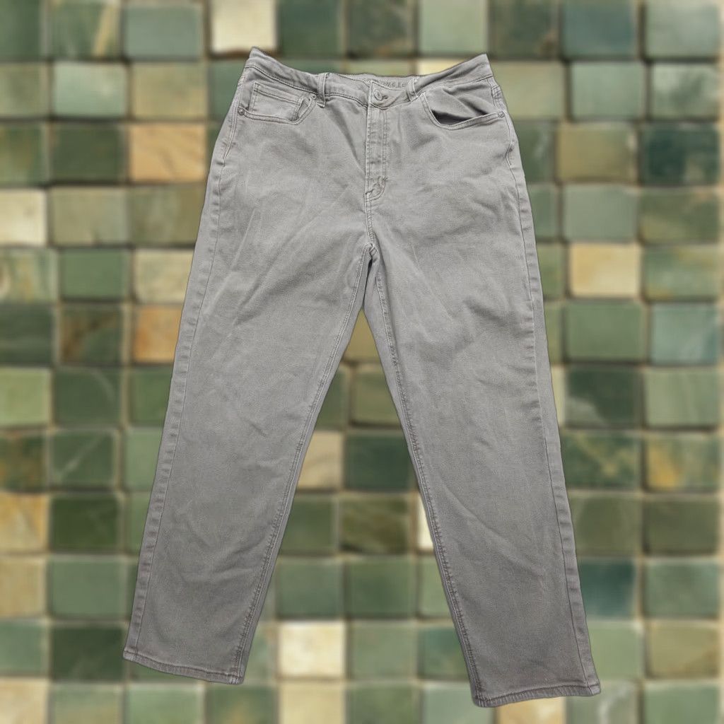 American Eagle Outfitters American Eagle Outfitters Mom Jeans Womens 14 High Rise Green Denim Slim Stretch 5-Pocket Regular Inseam 26 Size 36" / US 14 / IT 50 - 1 Thumbnail