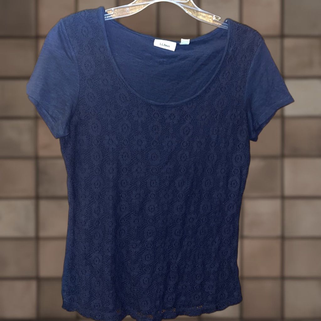 Vintage VINTAGE L.L. BEAN Women's Short Sleeve Cotton Pullover T-Shirt XS Navy Lace Overlay Top Size XS / US 0-2 / IT 36-38 - 1 Thumbnail