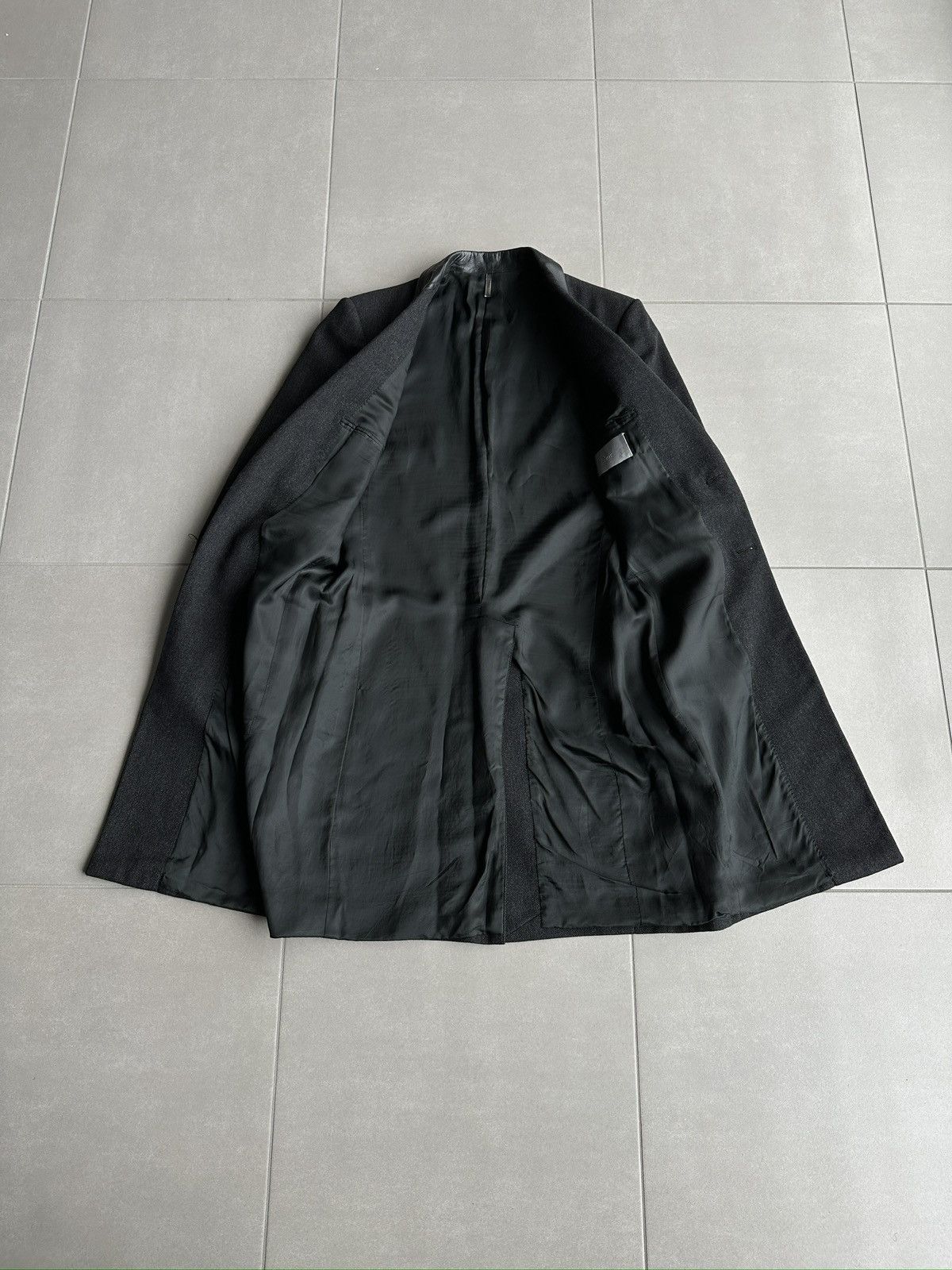 Dior × Hedi Slimane Dior Homme AW01 “Solitaire” lambskin collar wool long coat Size US M / EU 48-50 / 2 - 14 Thumbnail