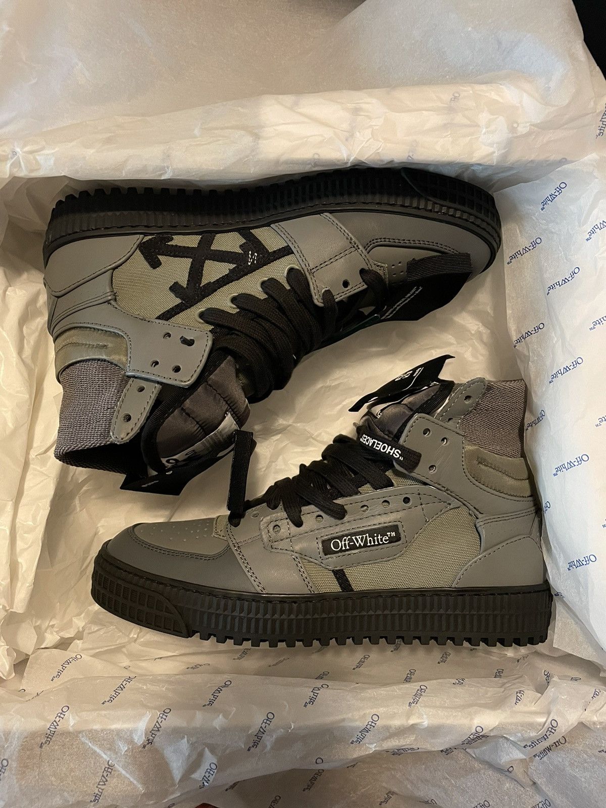Off-White Off-White 3.0 Off Court Calf Leather in medium gray Size US 5.5 / EU 38 - 1 Thumbnail