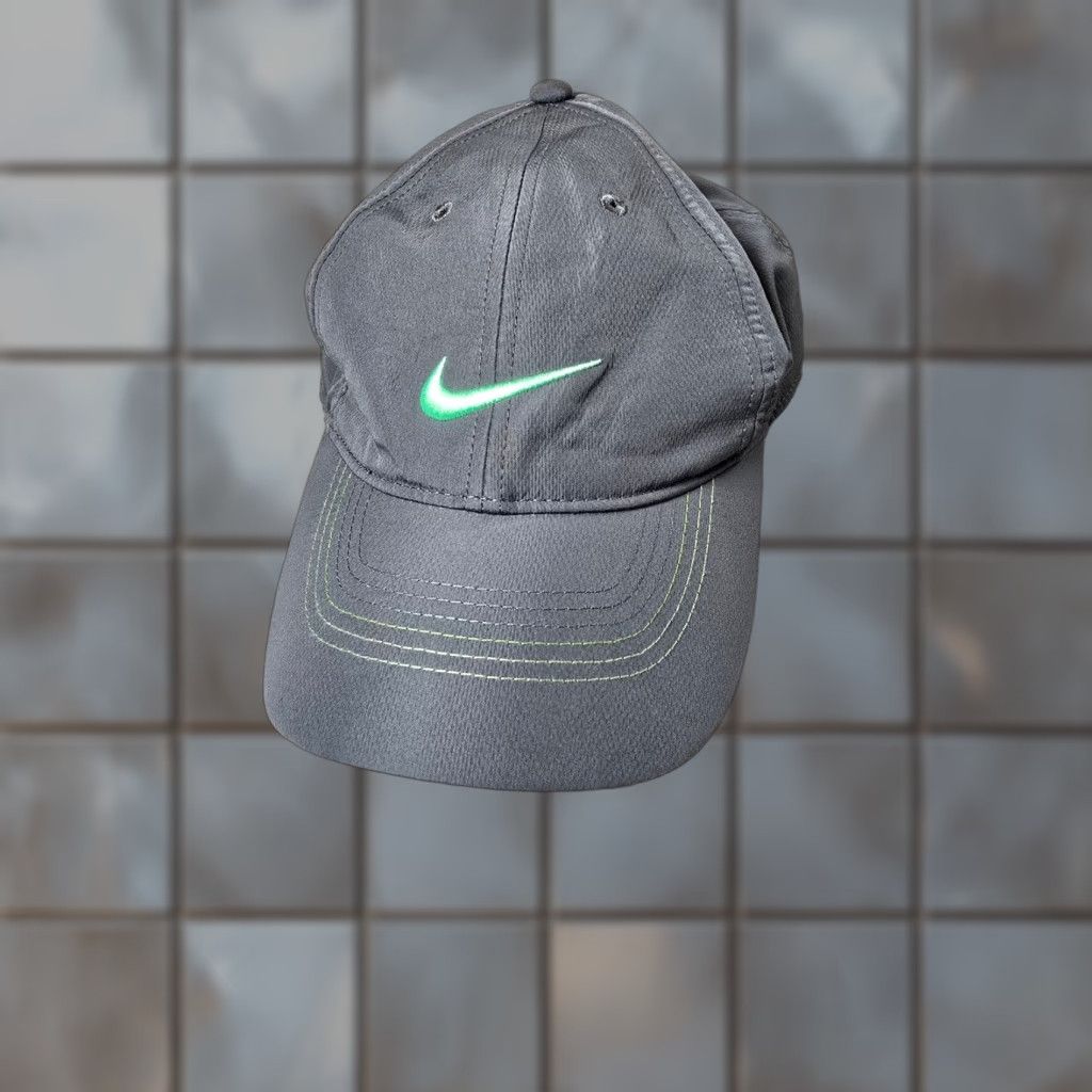 Nike Nike Golf Hat Cap Gray Swoosh Logo Lightweight Snapback Baseball Cap Mens Adjustable One Size Sportswear Casual/Casual Sport Size ONE SIZE - 1 Thumbnail