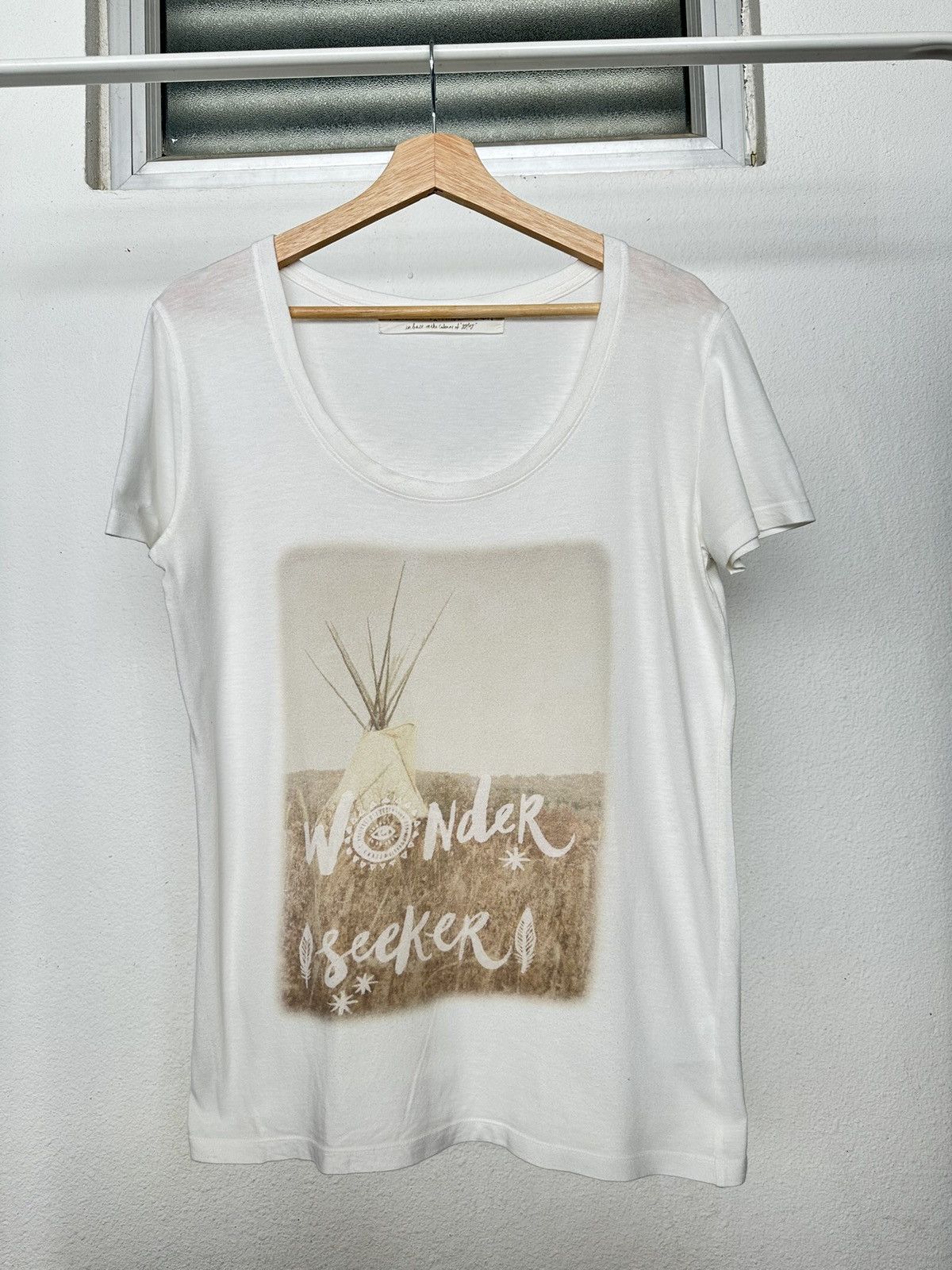GOA 2010's GOA '' Wonder Seeker '' white tee Size US M / EU 48-50 / 2 - 4 Thumbnail