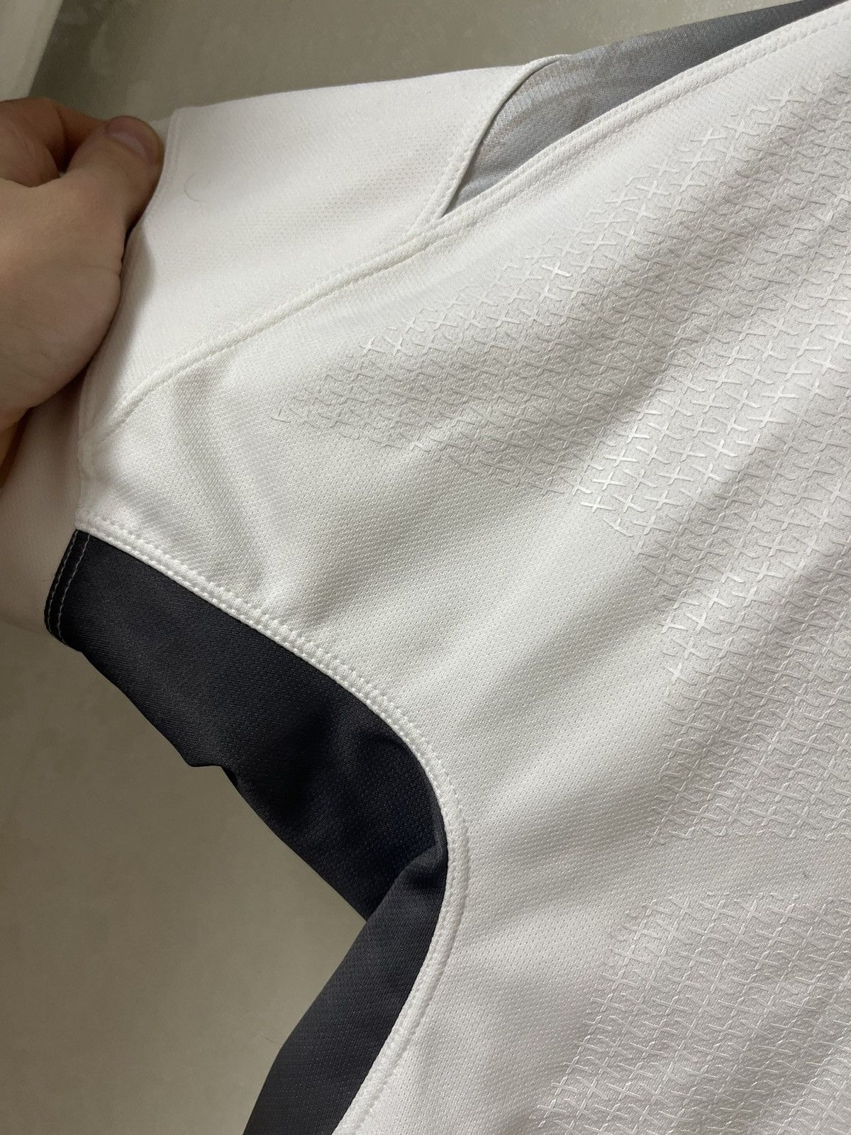Vintage Nike England Rugby 2011 Blokecore Jersey Size US M / EU 48-50 / 2 - 6 Thumbnail