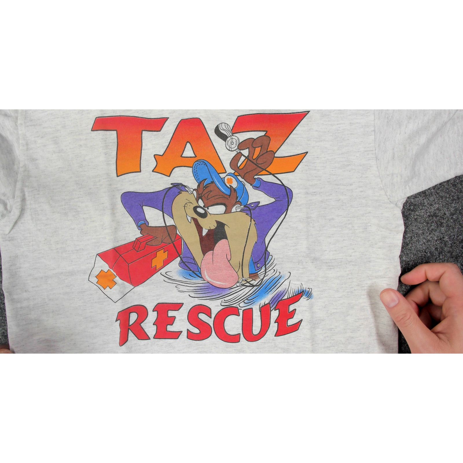 Warner Bros 1997 Warner Bros "Taz Rescue" Graphic T-Shirt Size S / US 4 / IT 40 - 8 Thumbnail