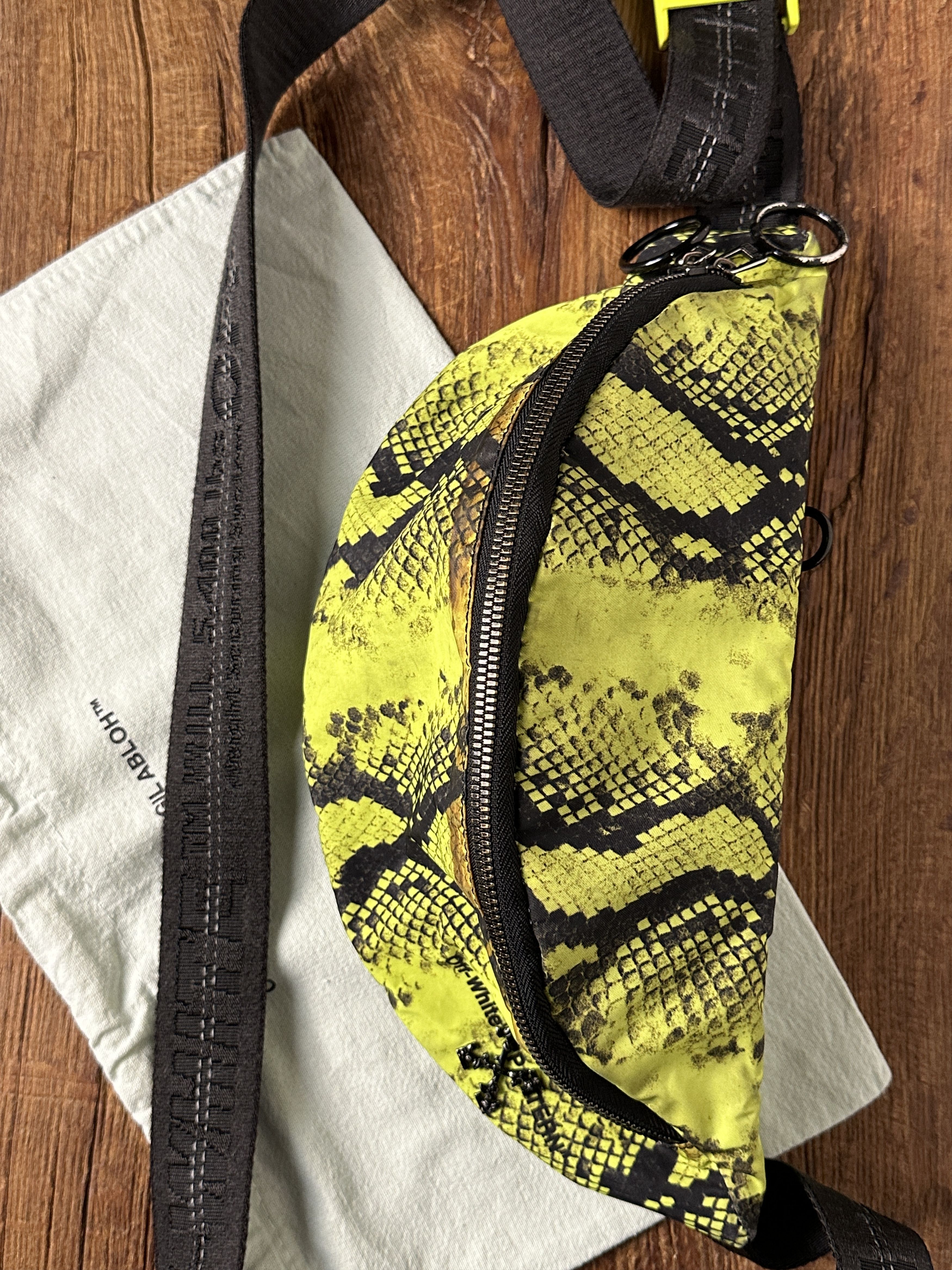 Off-White Off-white Neon Yellow Python-print Belt Bag In Fluo Yellow Size ONE SIZE - 21 Thumbnail