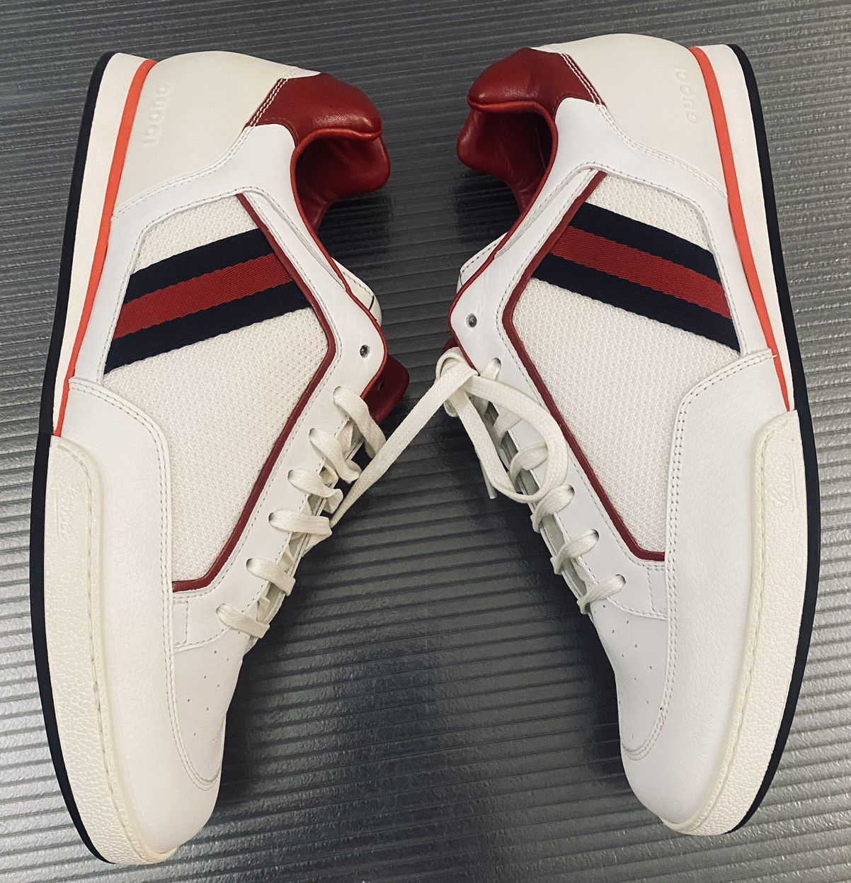 Gucci Gucci 🇮🇹 Great White/Red Tennis 83 Sneakers 10.5 NEW Size US 10.5 / EU 43-44 - 11 Thumbnail