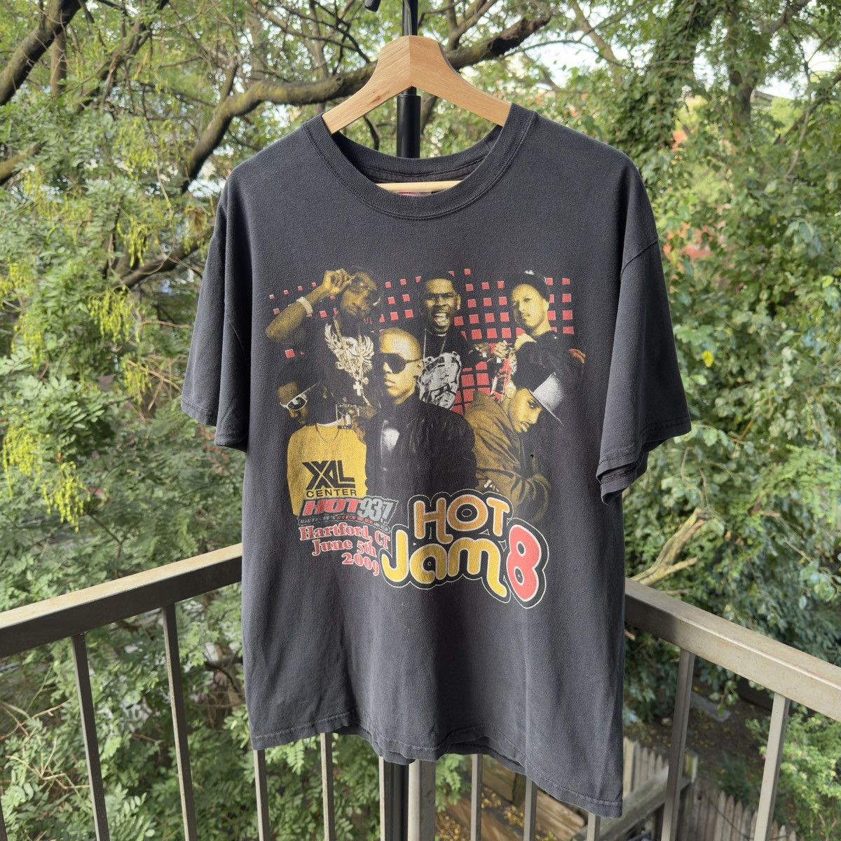Band Tees 2009 Hot Jam Thrashed Faded Distressed Shirt ERD Grunge Rap Size US L / EU 52-54 / 3 - 1 Thumbnail
