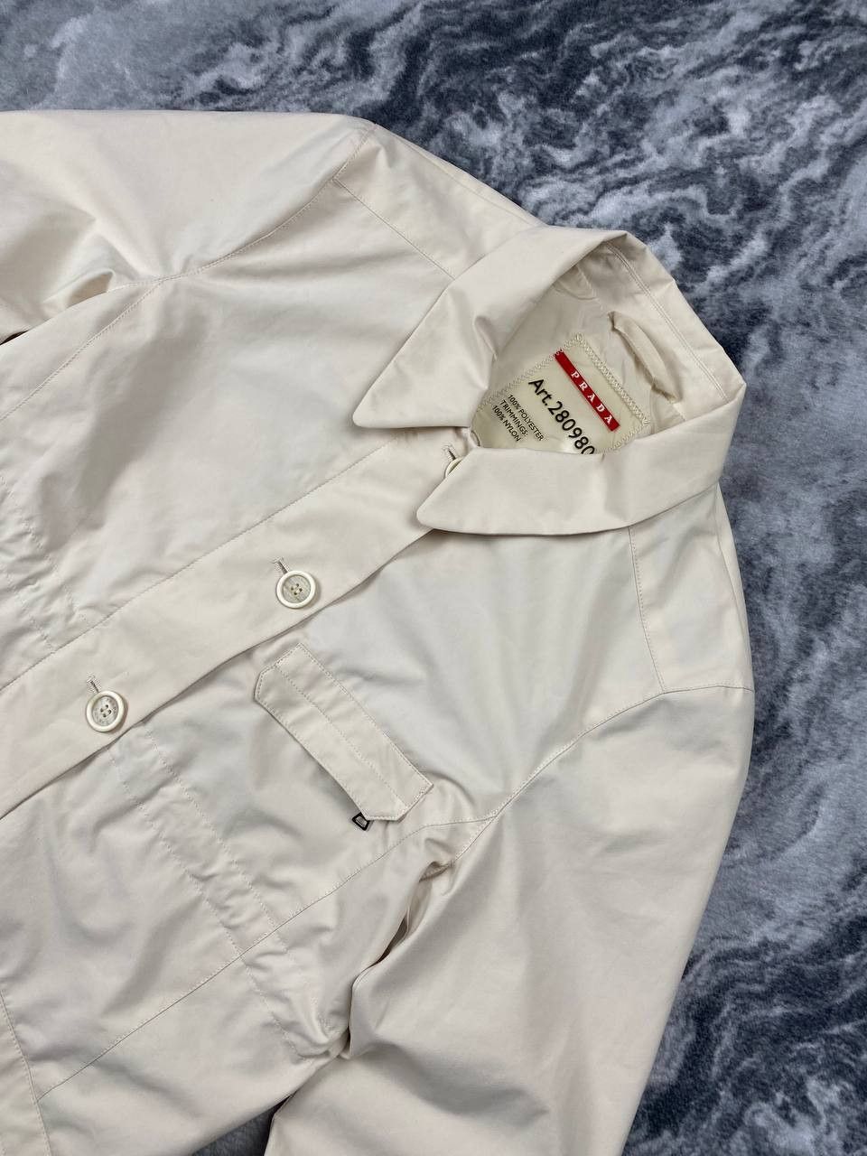 Prada Vintage Prada Windbreaker Wind Stopper Jacket Size L / US 10 / IT 46 - 2 Thumbnail