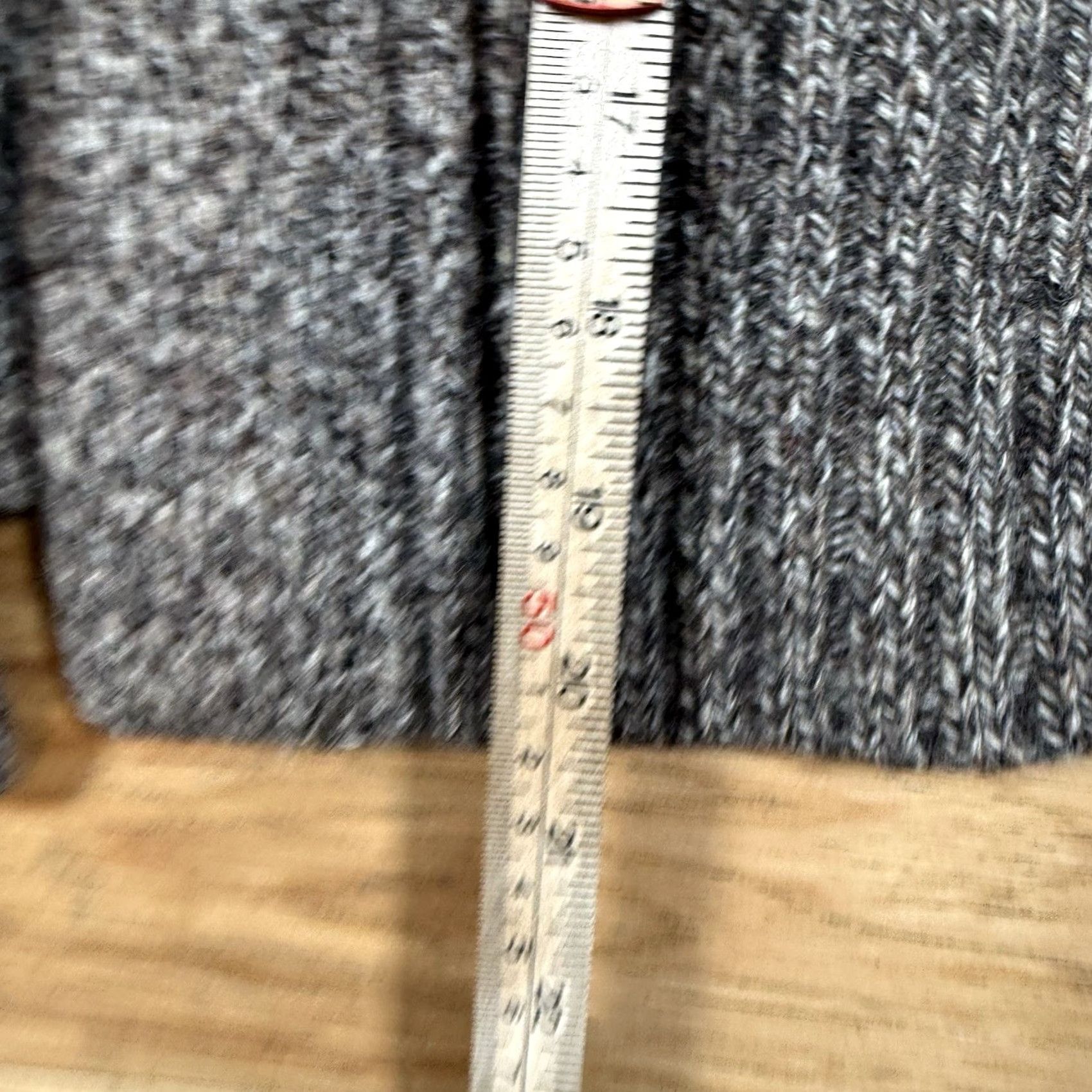 Ralph Lauren Polo Ralph Lauren Cardigan Sweater Wool Ladies L Shawl Collar Gray merchandising style unsure** Size L / US 10 / IT 46 - 7 Thumbnail